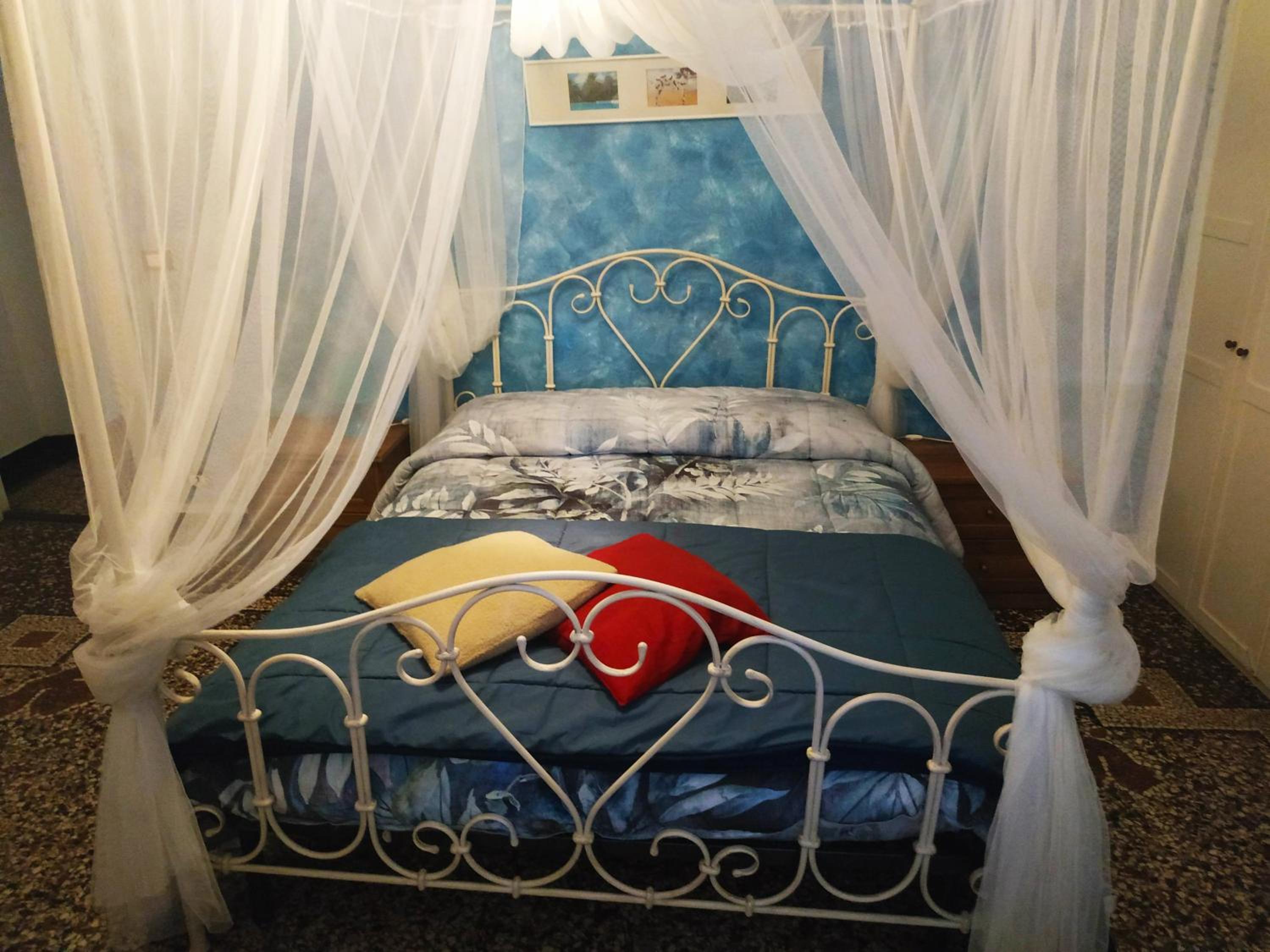 Delfino Blue view 5