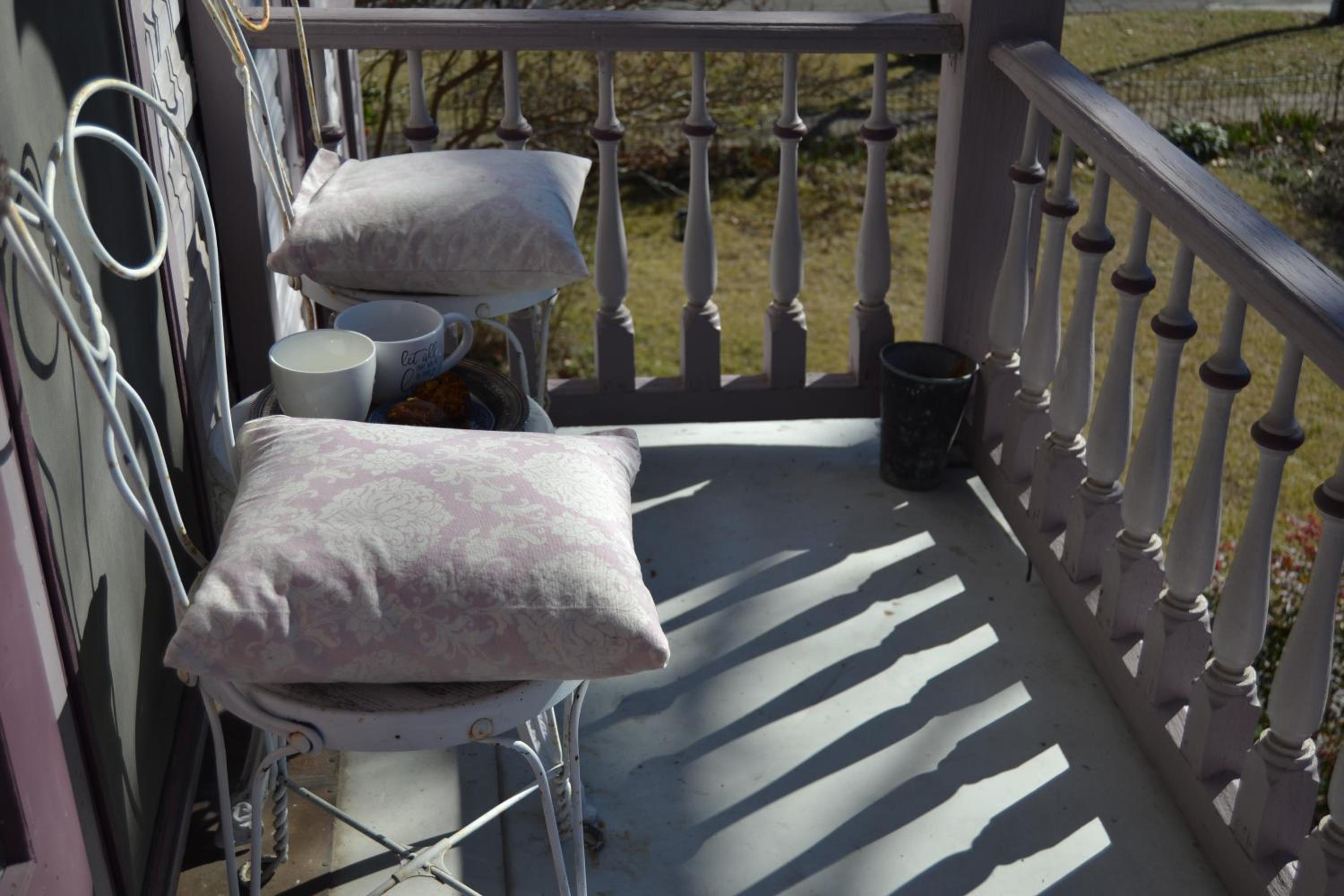 Carleton House Bed and Breakfast