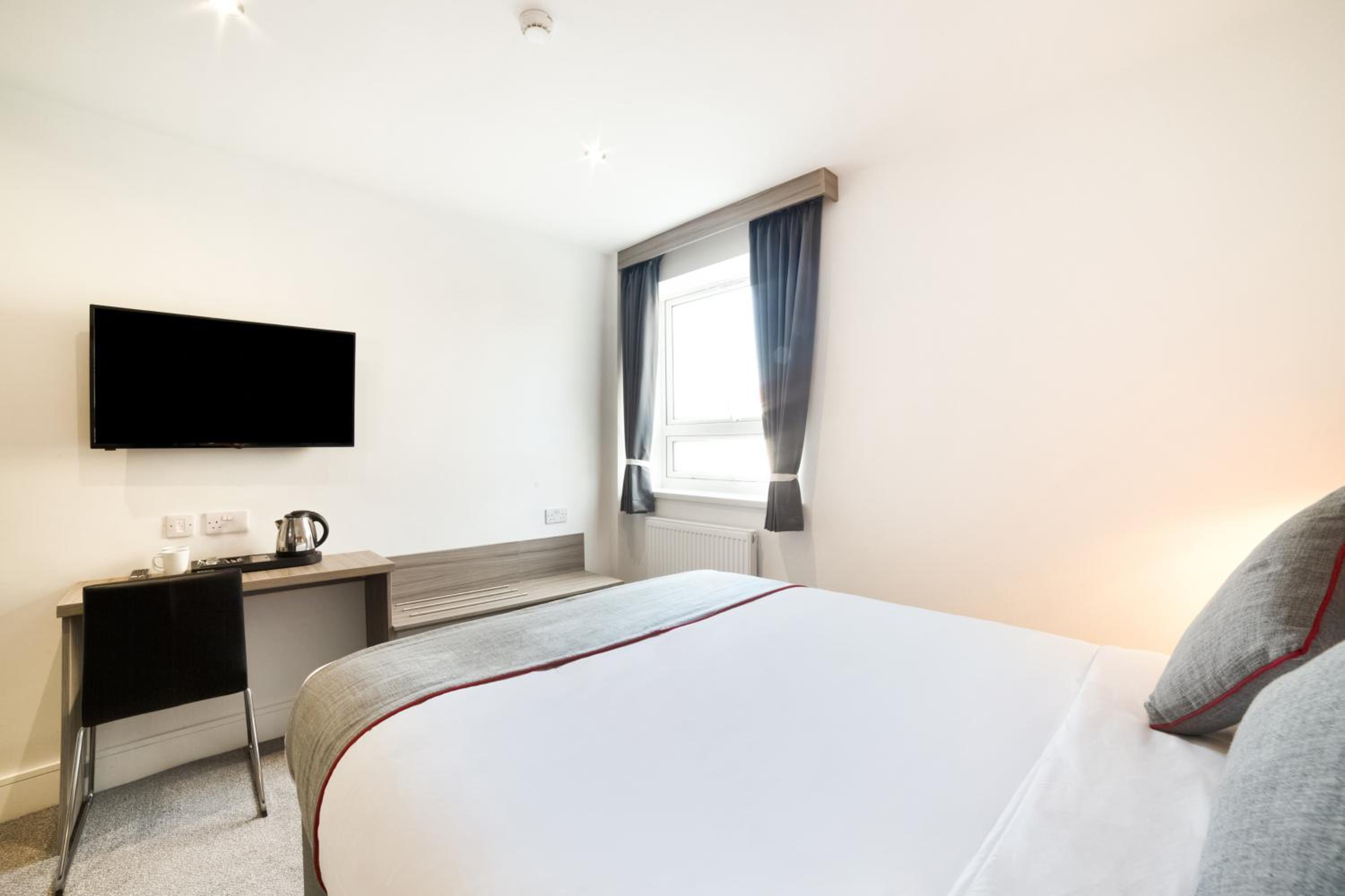 Wolverhampton Vacations - The Connaught Hotel Wolverhampton - Property Image 4