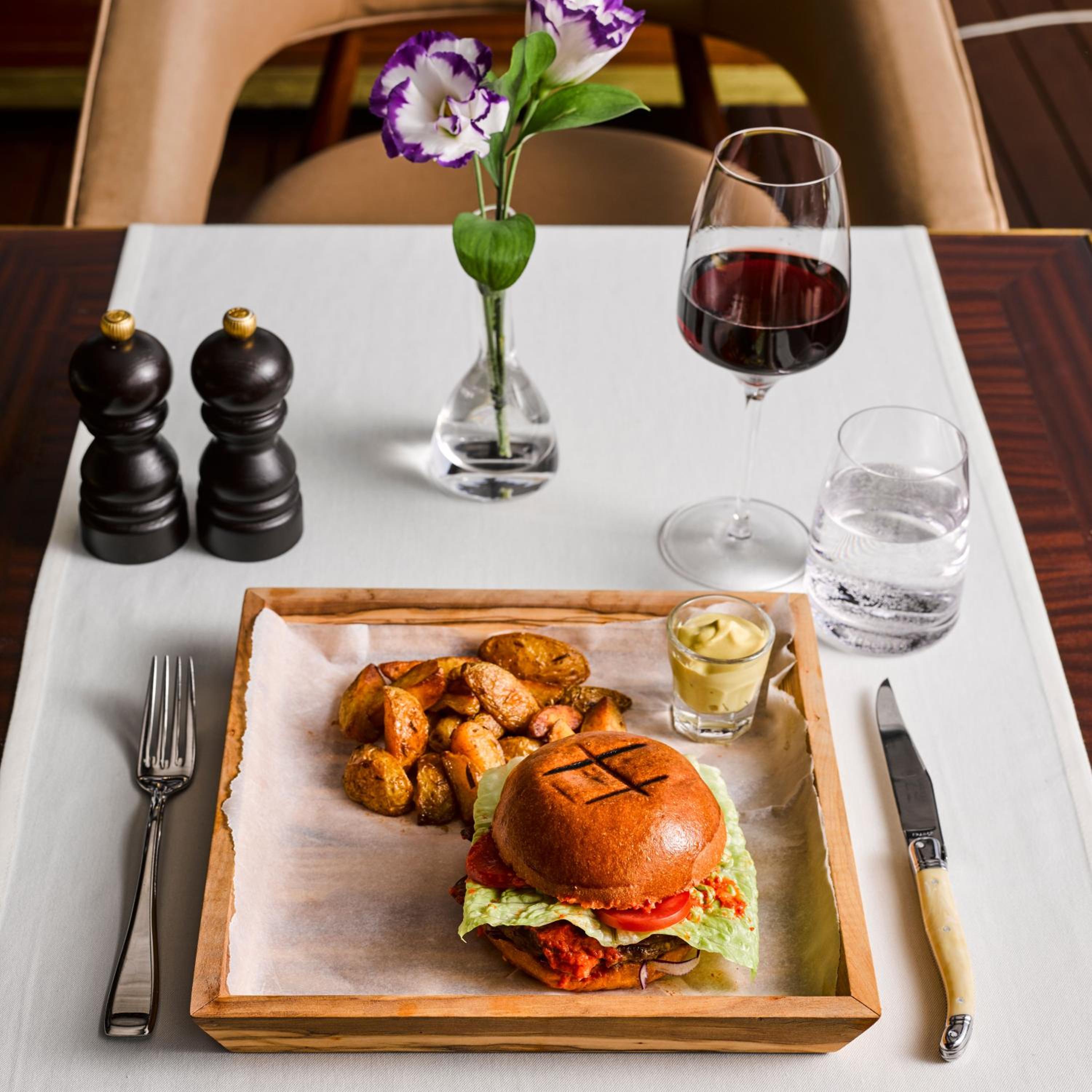 Georges Otel Galata - Image 43