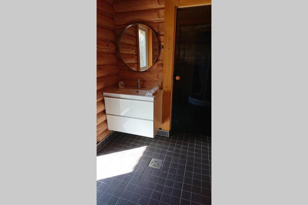 Captain Alexandri Cottage by the Sea