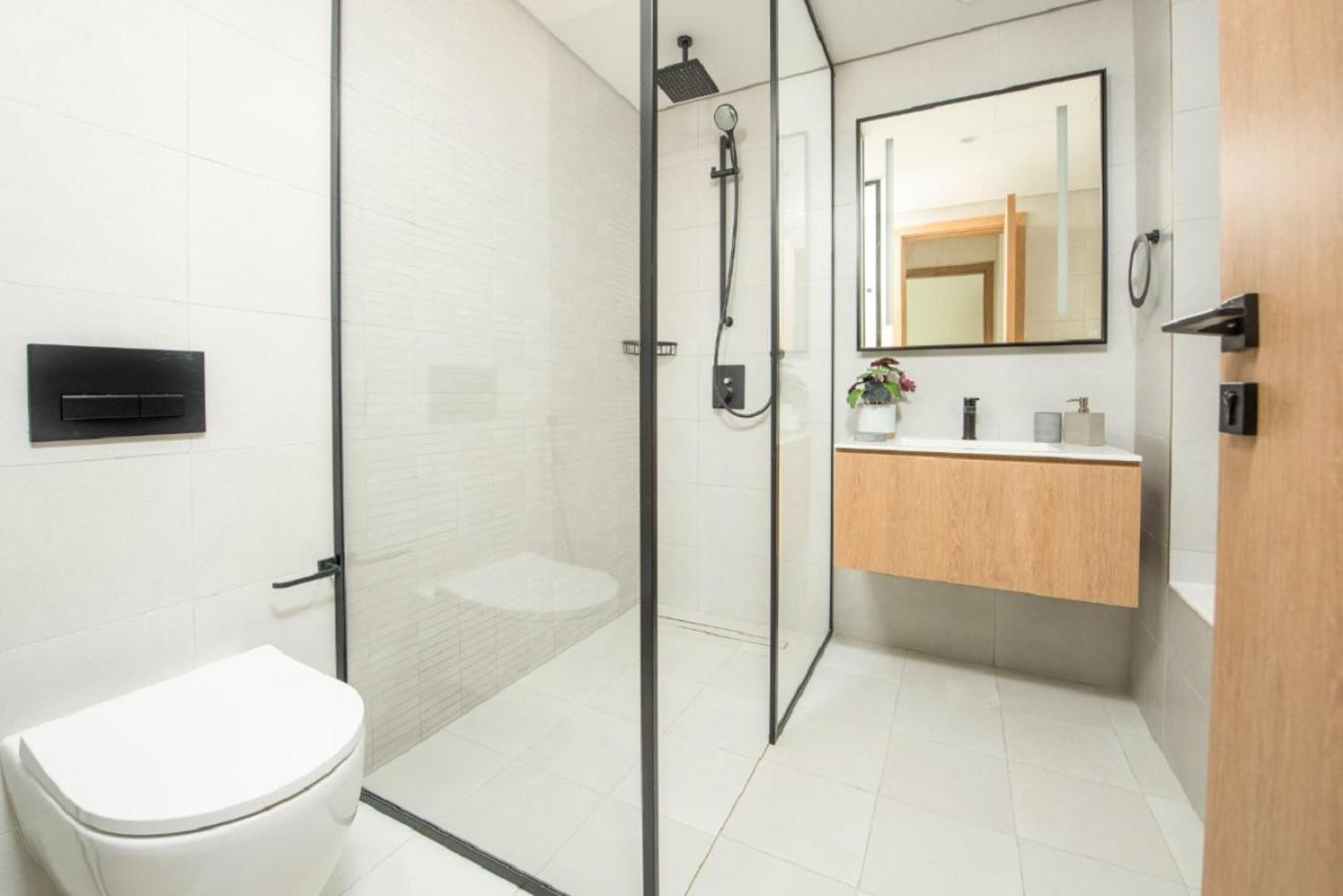 Maison Privee - Luxury, Spacious, Modern Near Burj Khalifa and Dubai Canal