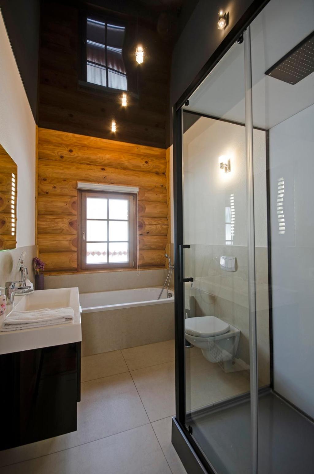 Luxus-Ferienhaus Blockhaus Chalet Nr 3 Toplage am Feldberg mit Sauna, Outdoor-Hottub, Kamin auf 1300m üM