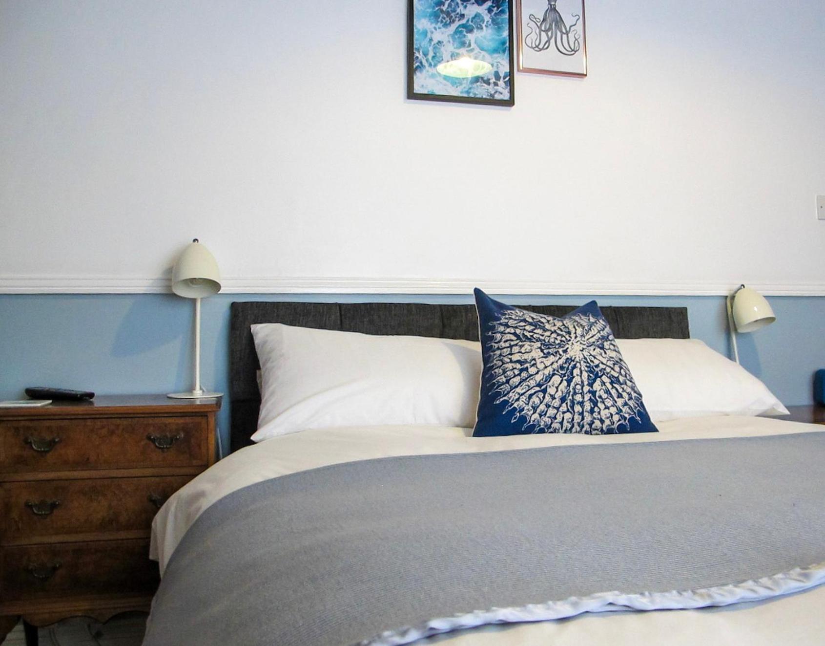 Stone's Throw Guest House