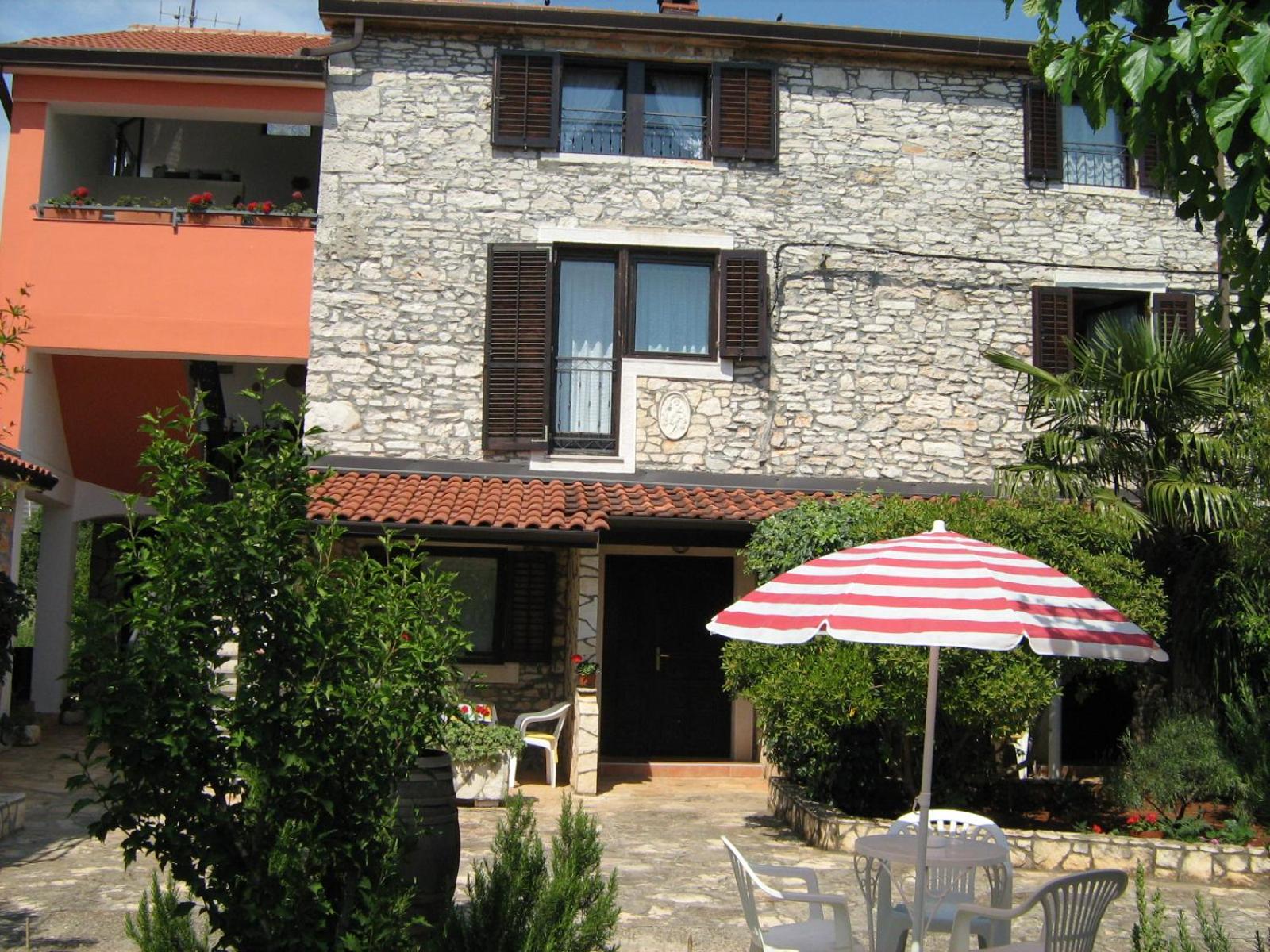Photo 14