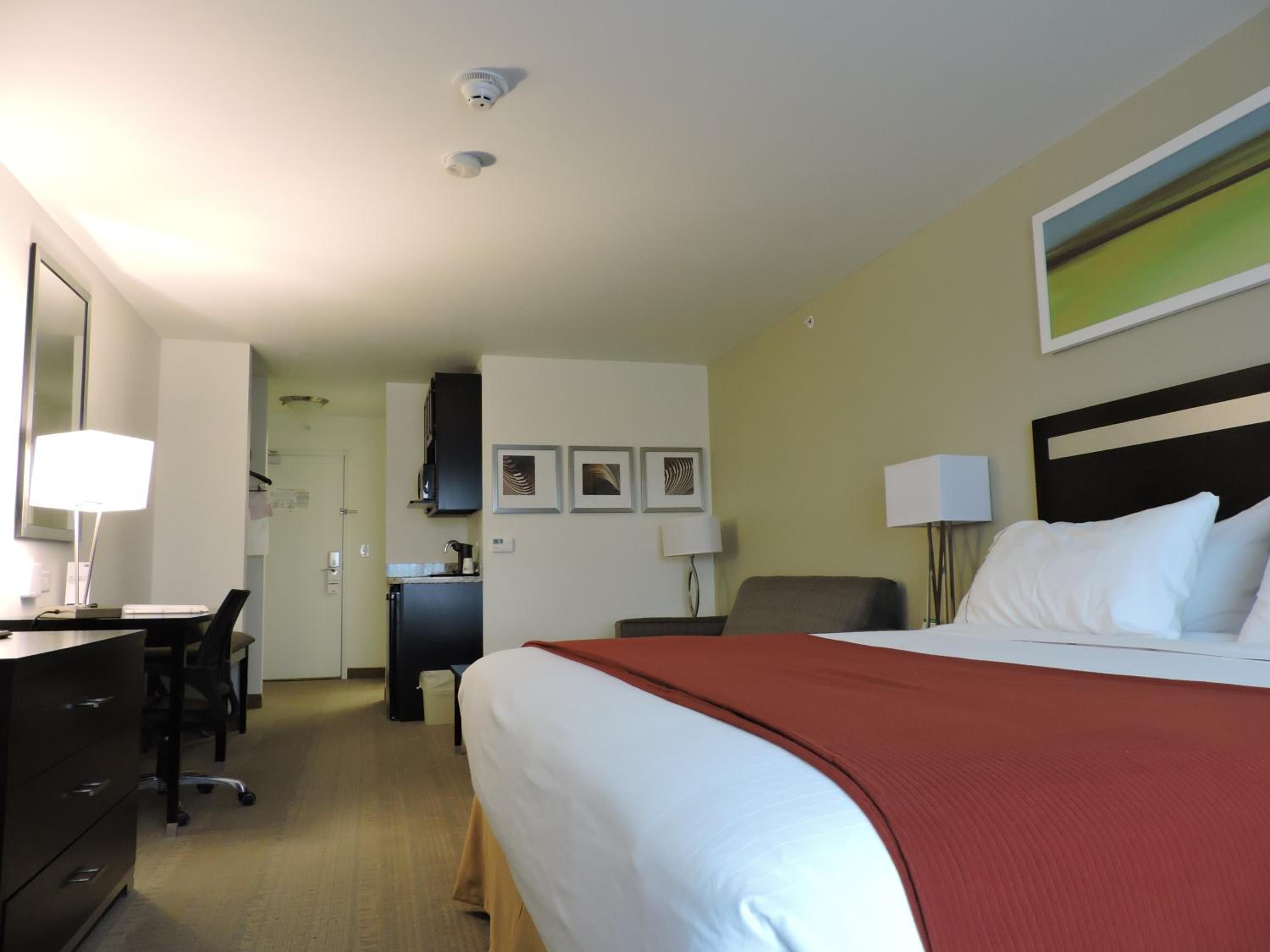 Montgomery Vacations - Holiday Inn Express and Suites Montgomery, an IHG Hotel - Property Image 32