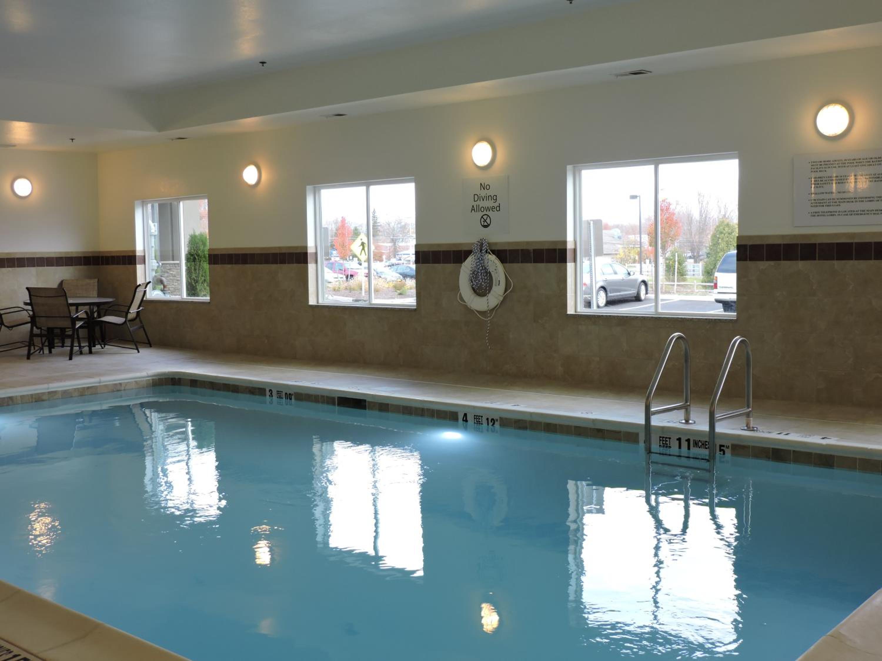 Montgomery Vacations - Holiday Inn Express and Suites Montgomery, an IHG Hotel - Property Image 11