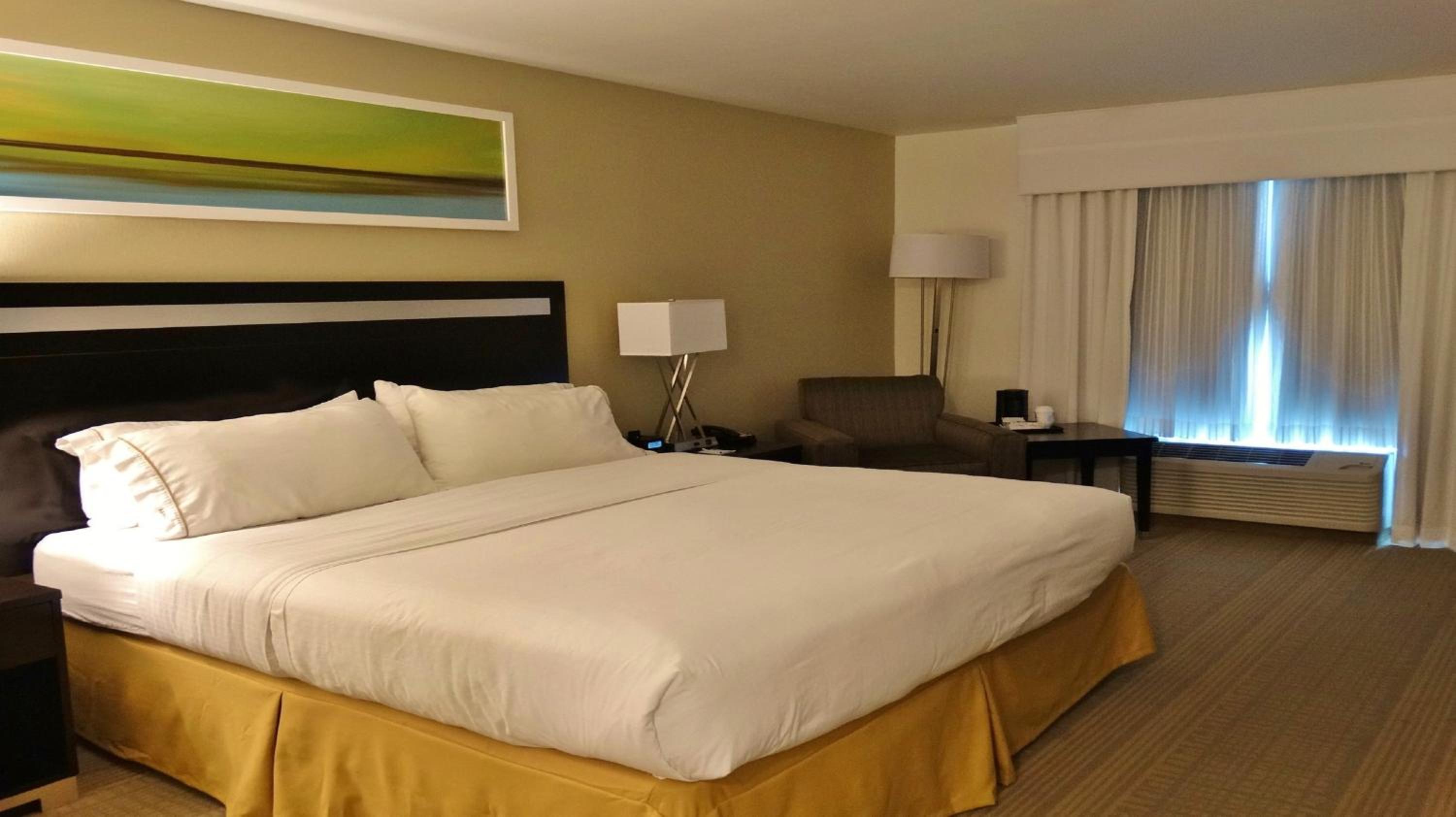 Montgomery Vacations - Holiday Inn Express and Suites Montgomery, an IHG Hotel - Property Image 57