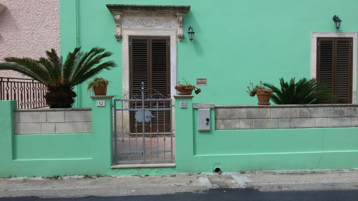 Casa vacanze con giardino ad 1 Km da Castro photo 2