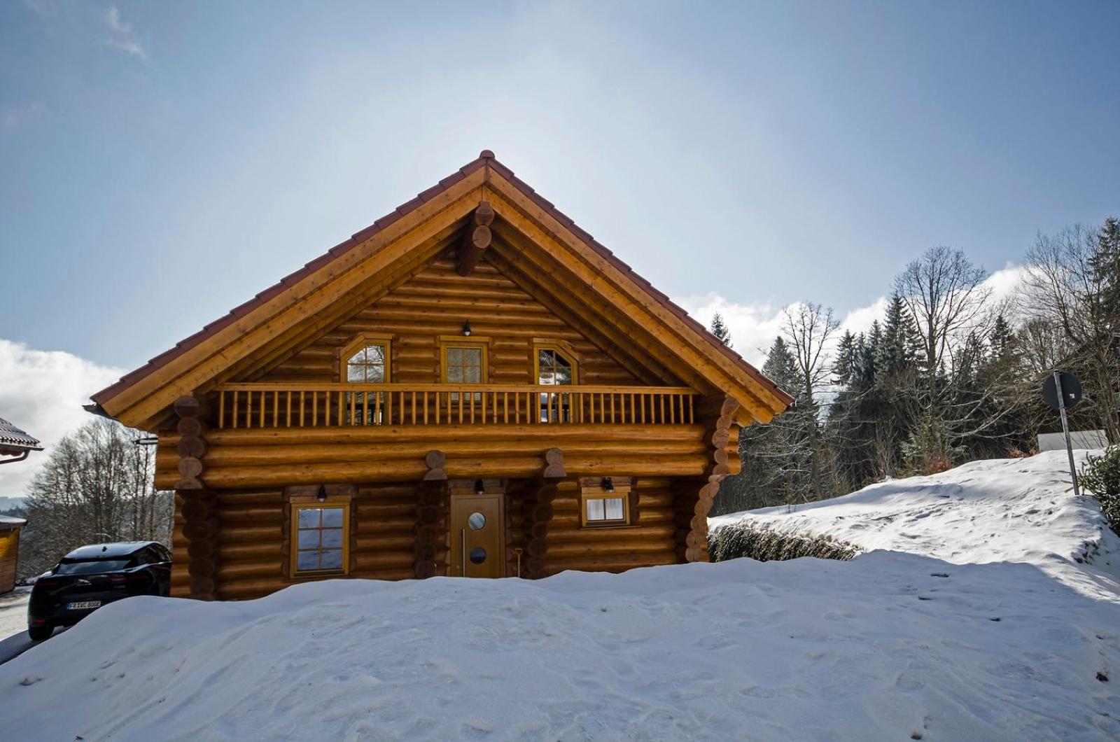 Luxus-Ferienhaus Blockhaus Chalet Nr 3 Toplage am Feldberg mit Sauna, Outdoor-Hottub, Kamin auf 1300m üM