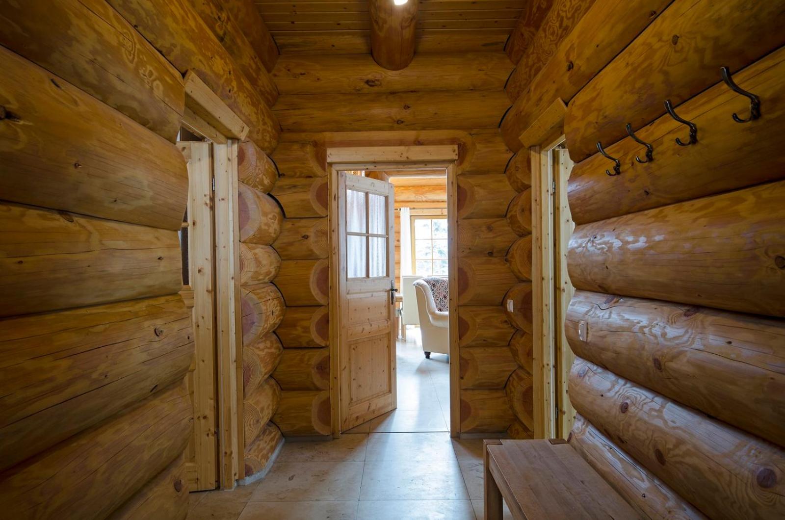 Luxus-Ferienhaus Blockhaus Chalet Nr 3 Toplage am Feldberg mit Sauna, Outdoor-Hottub, Kamin auf 1300m üM
