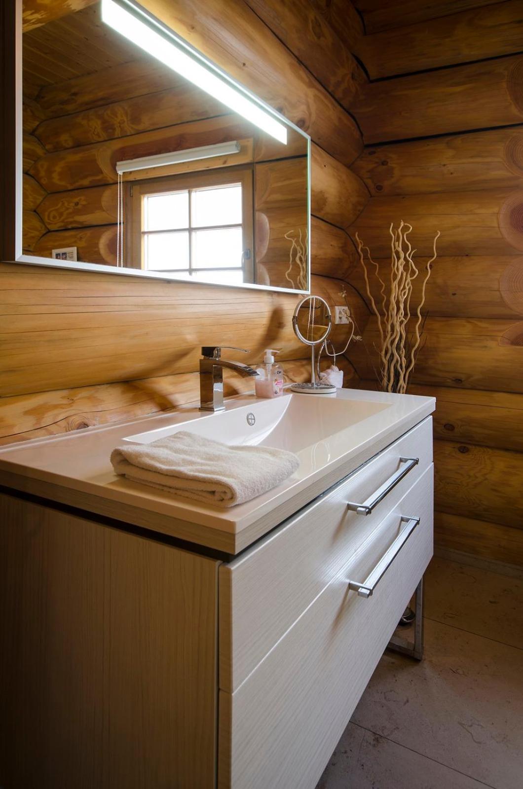 Luxus-Ferienhaus Blockhaus Chalet Nr 3 Toplage am Feldberg mit Sauna, Outdoor-Hottub, Kamin auf 1300m üM