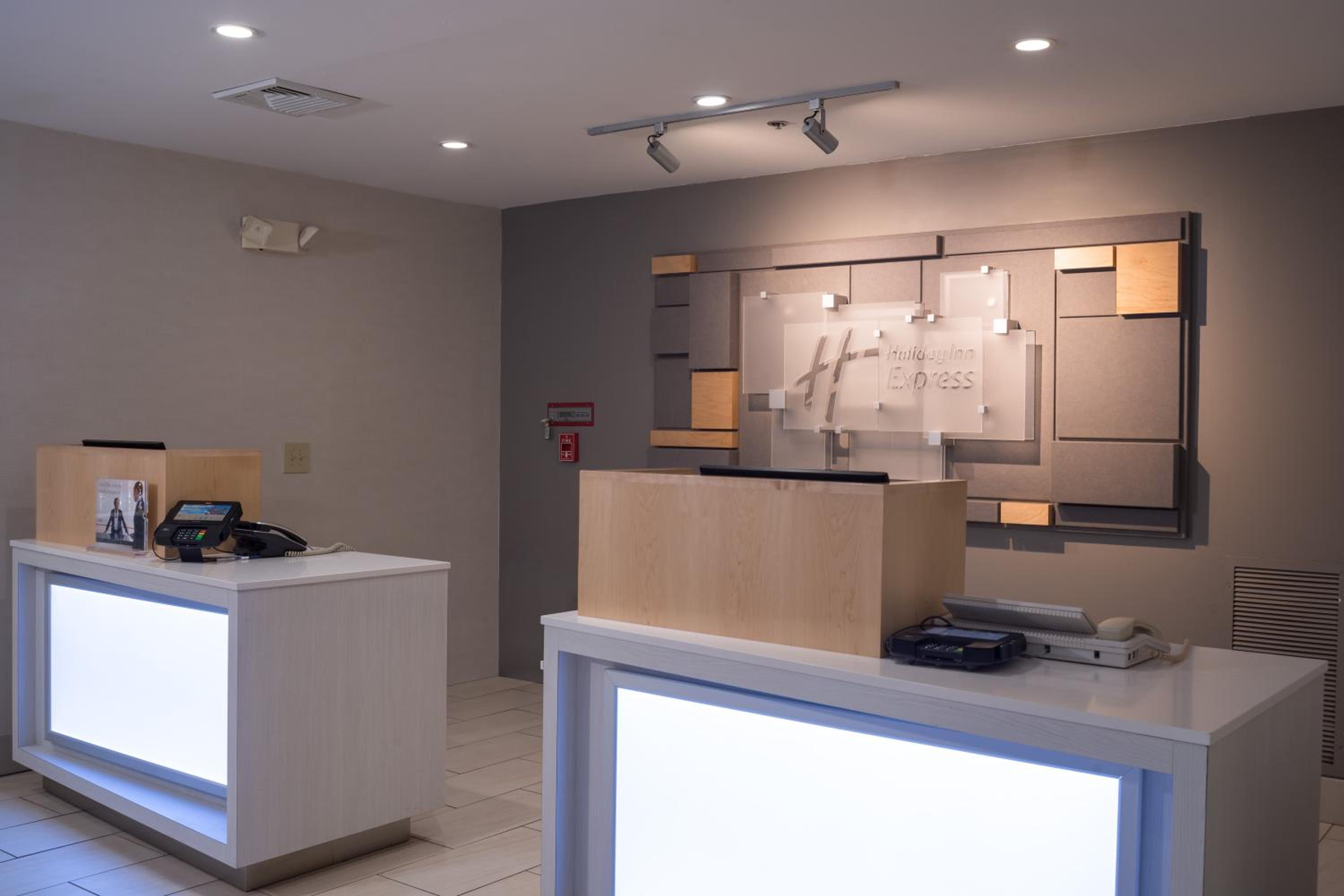Holiday Inn Express Branford-New Haven, an IHG Hotel - Property Image 12