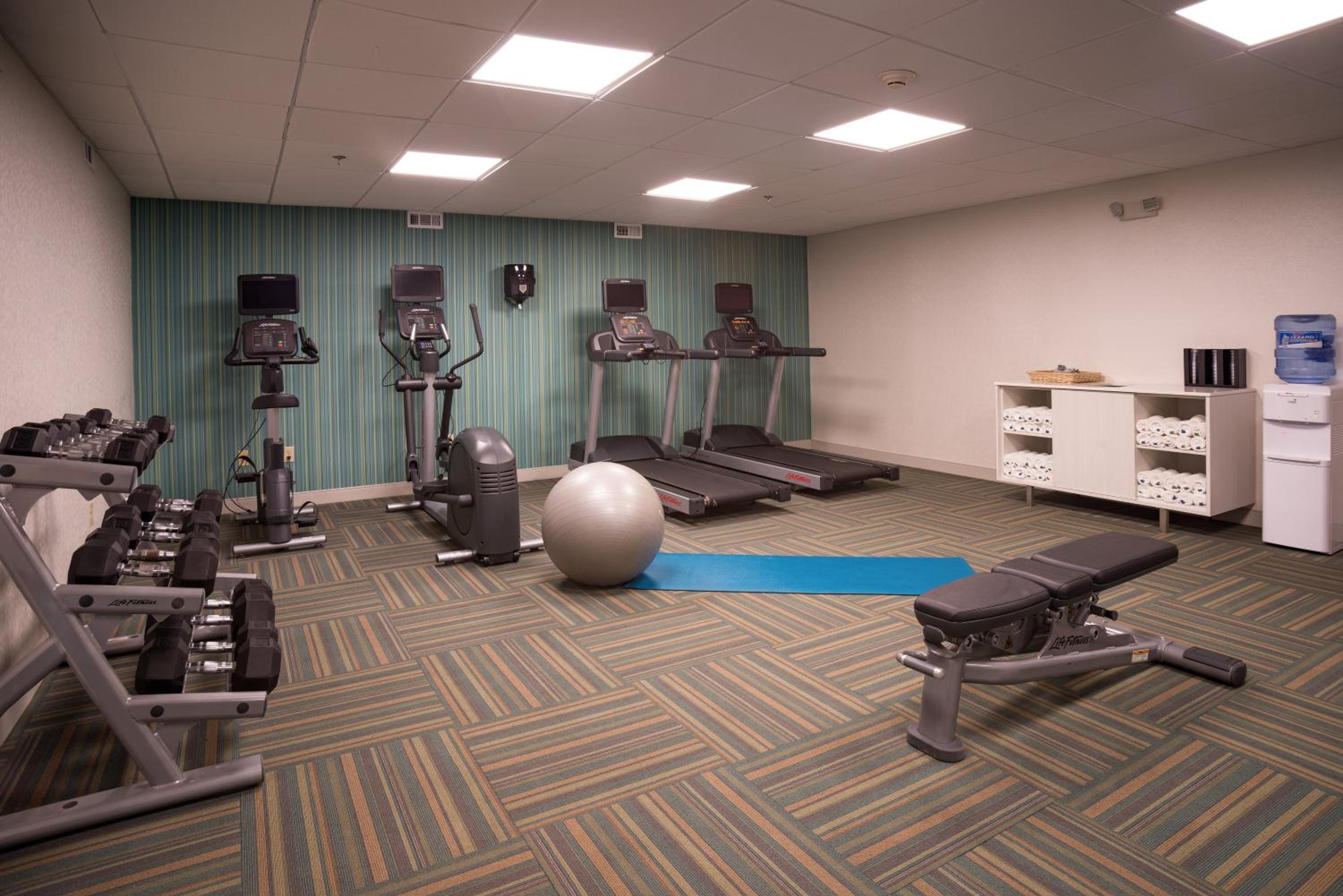 Holiday Inn Express Branford-New Haven, an IHG Hotel - Property Image 11