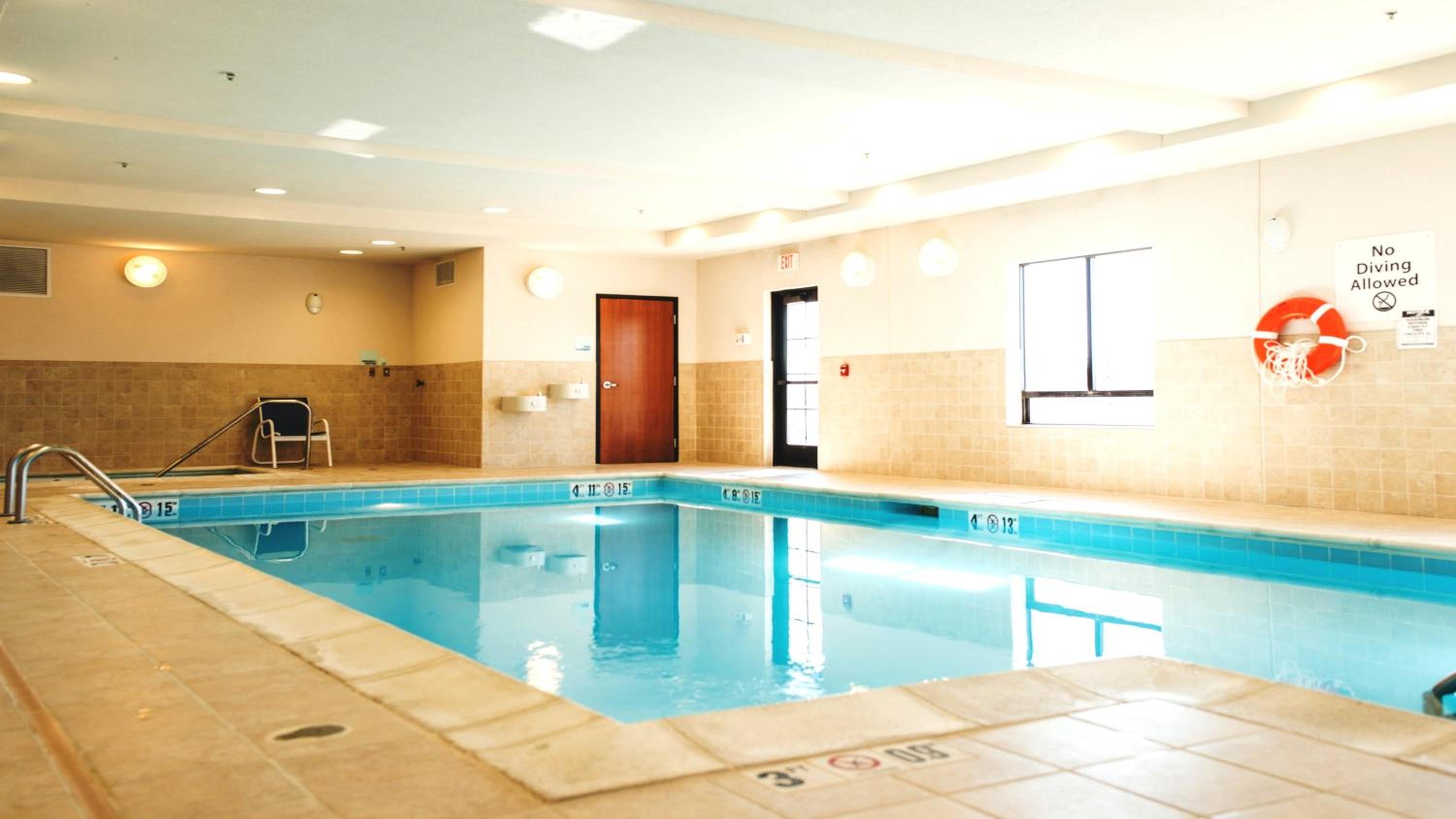 Holiday Inn Express Suites Morton Peoria Area, an IHG Hotel - Property Image 11