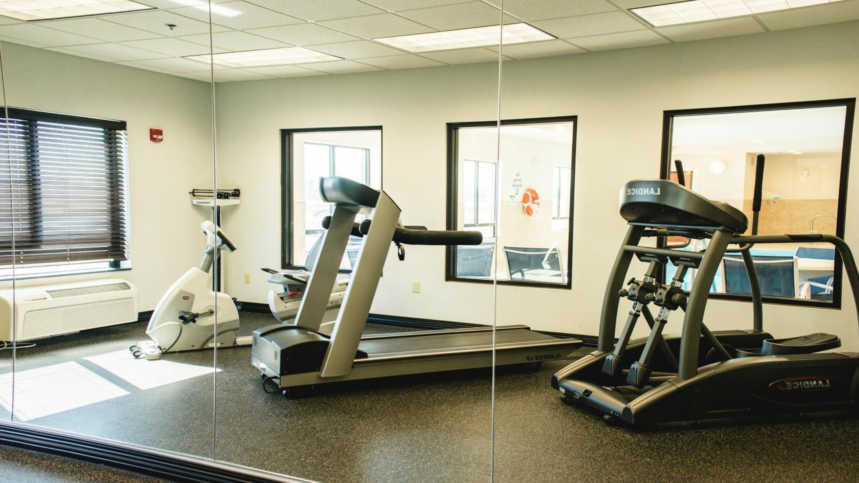 Holiday Inn Express Suites Morton Peoria Area, an IHG Hotel - Property Image 25