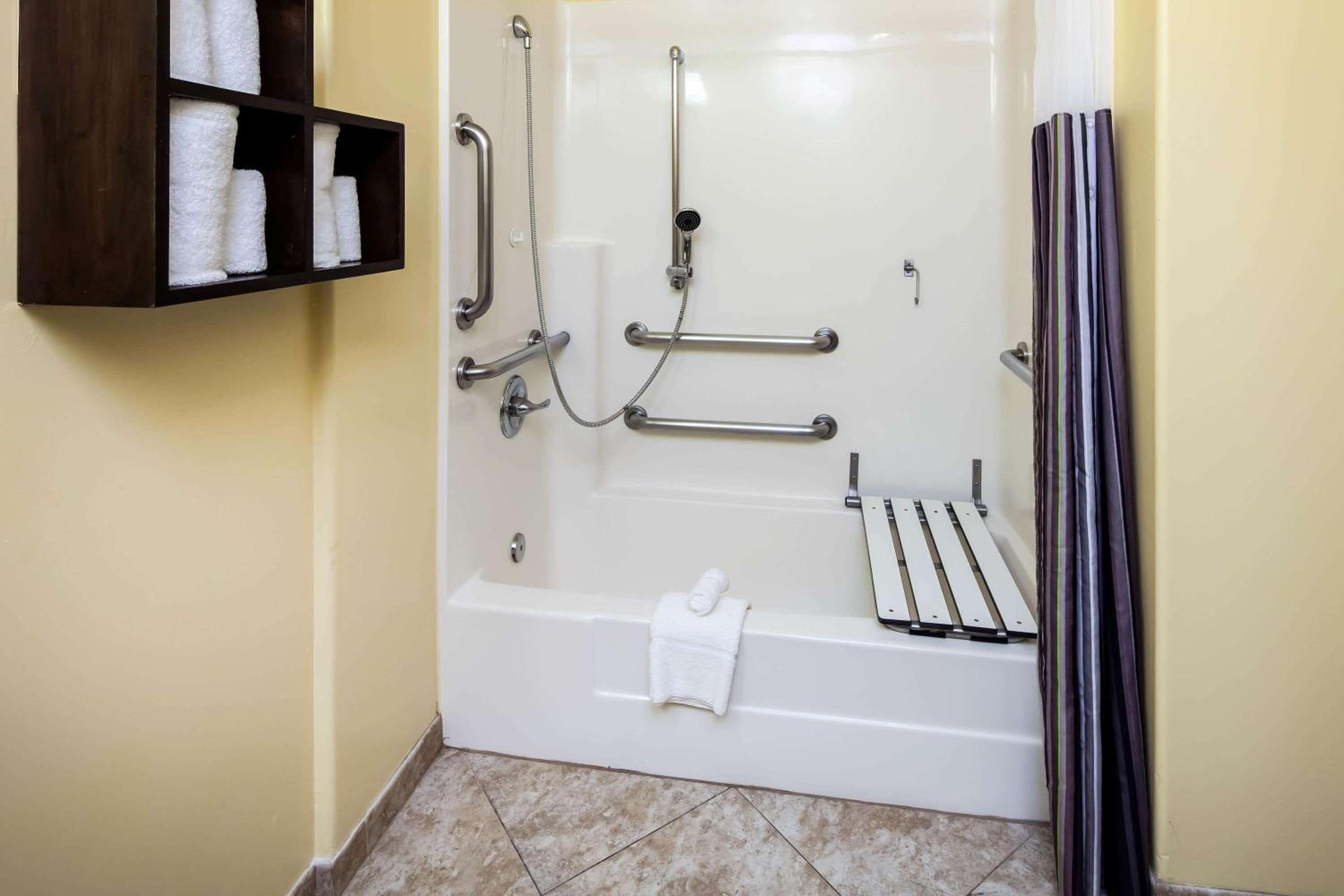 La Quinta by Wyndham Inglewood - Property Image 8