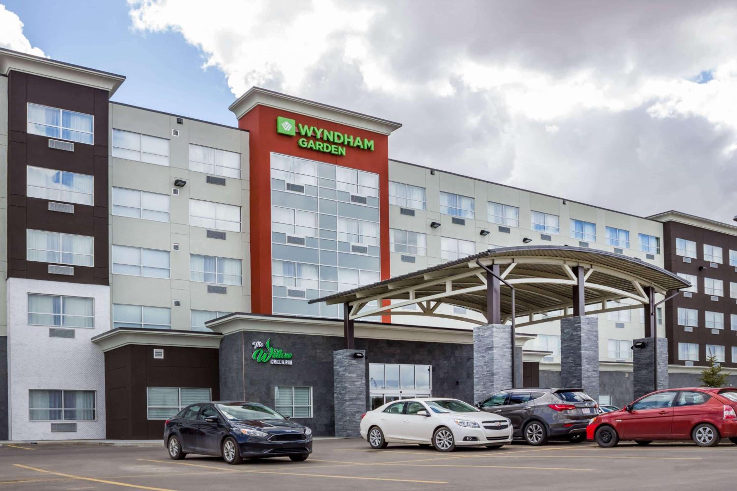 Leduc Vacations - Wyndham Garden Edmonton Airport - Property Image 1
