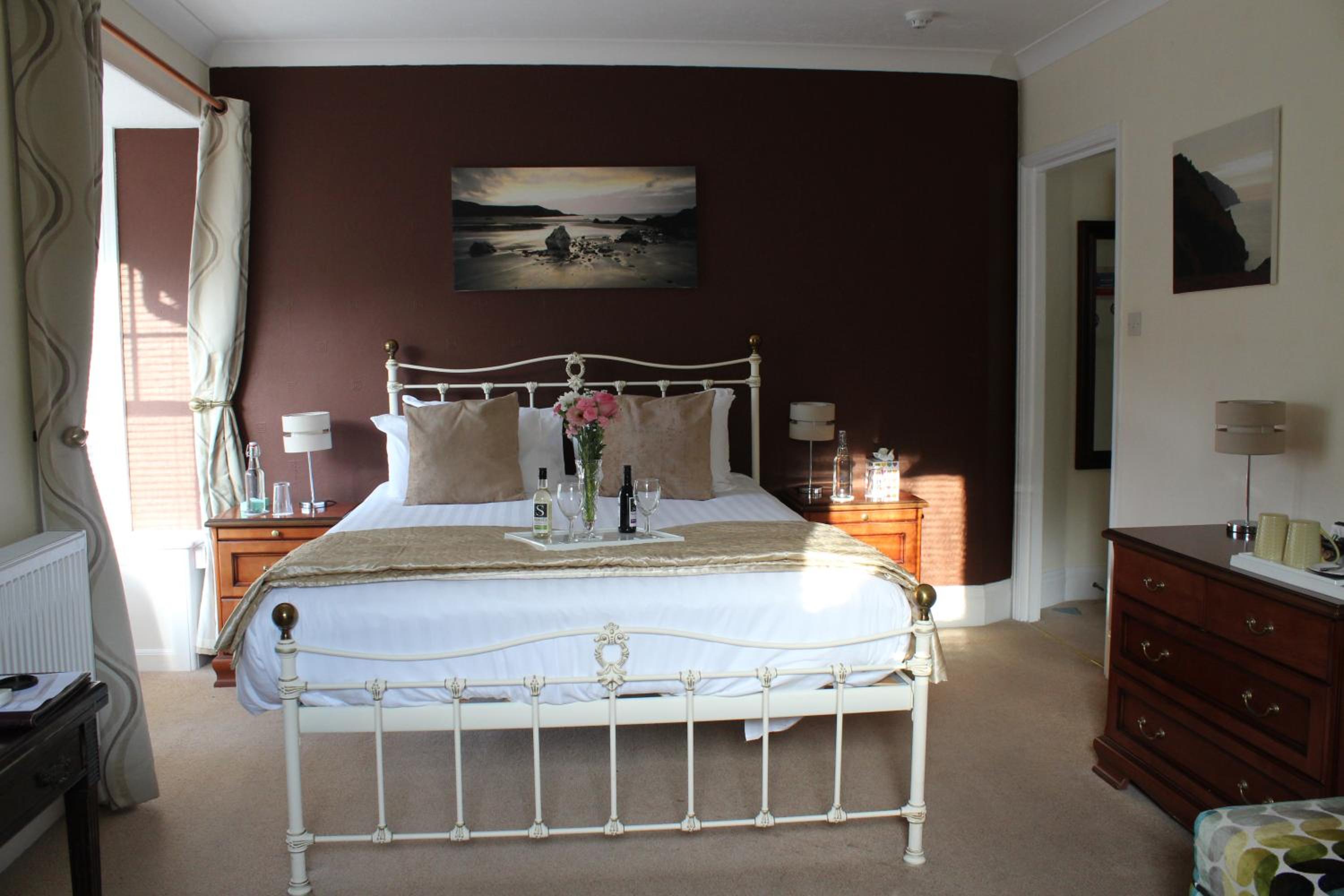 Longmead House