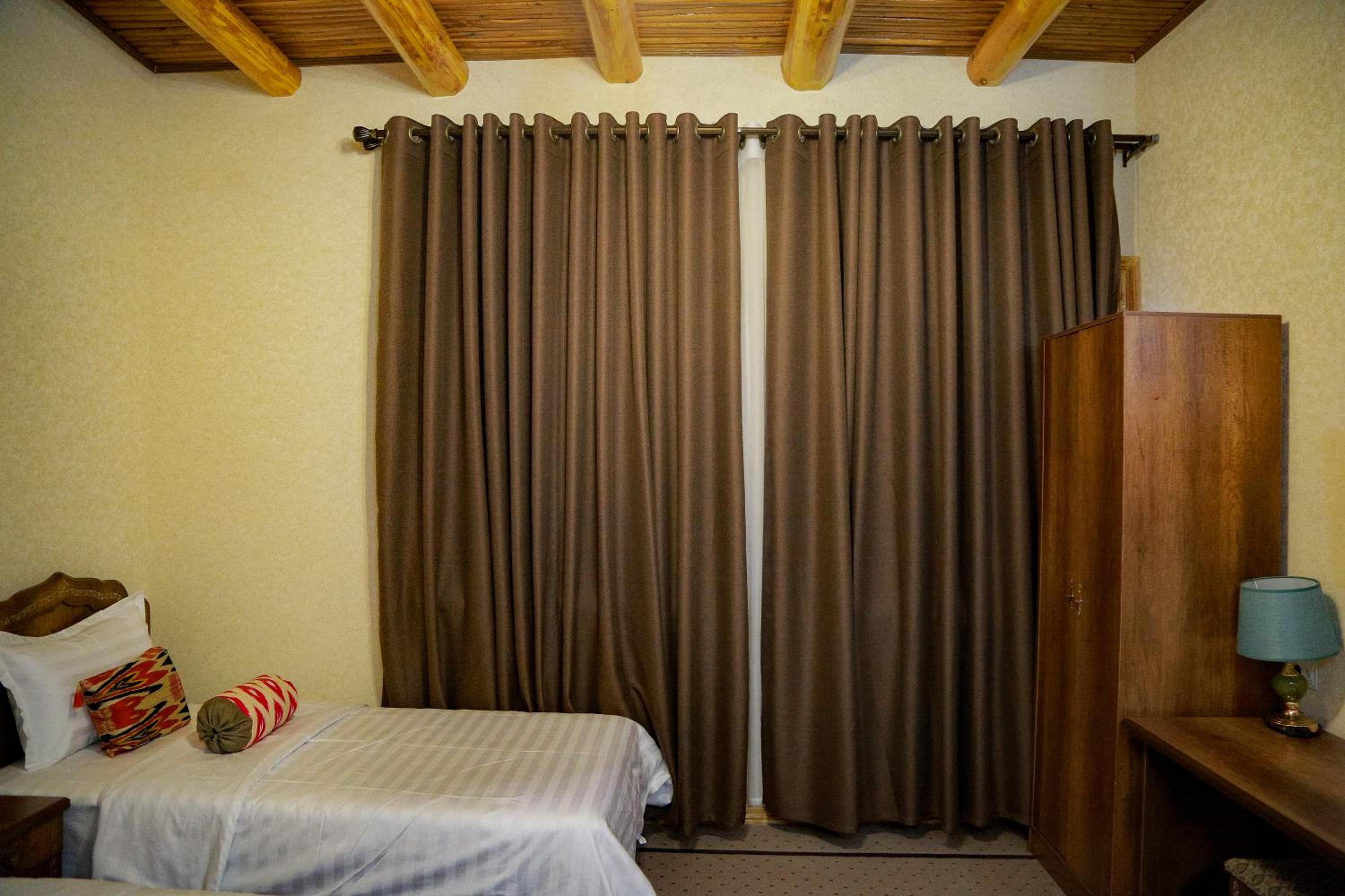 Old Gate Family Guest House view 3