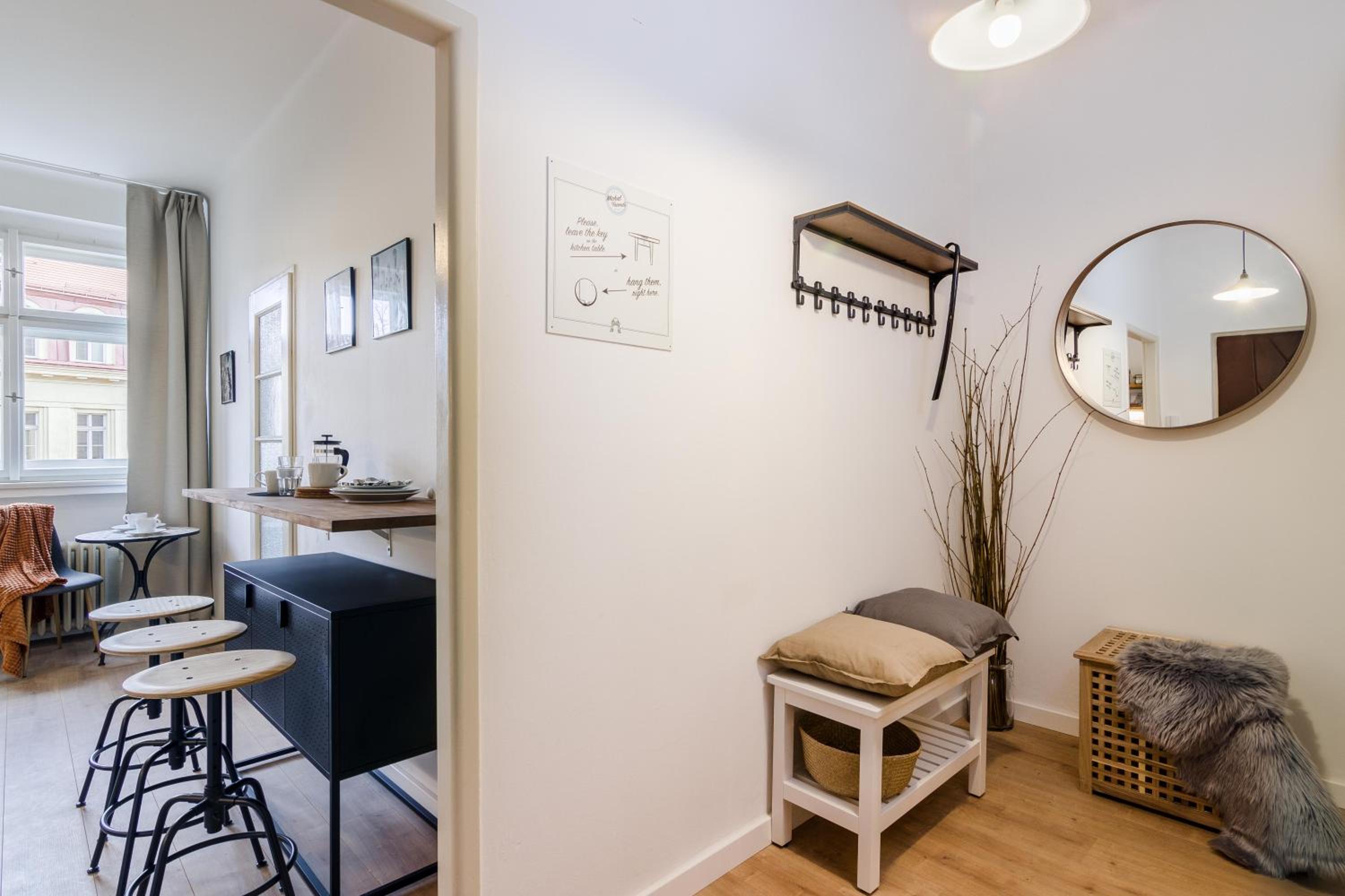 APT in Prague Charles Bridge 1km by Michal&Friends