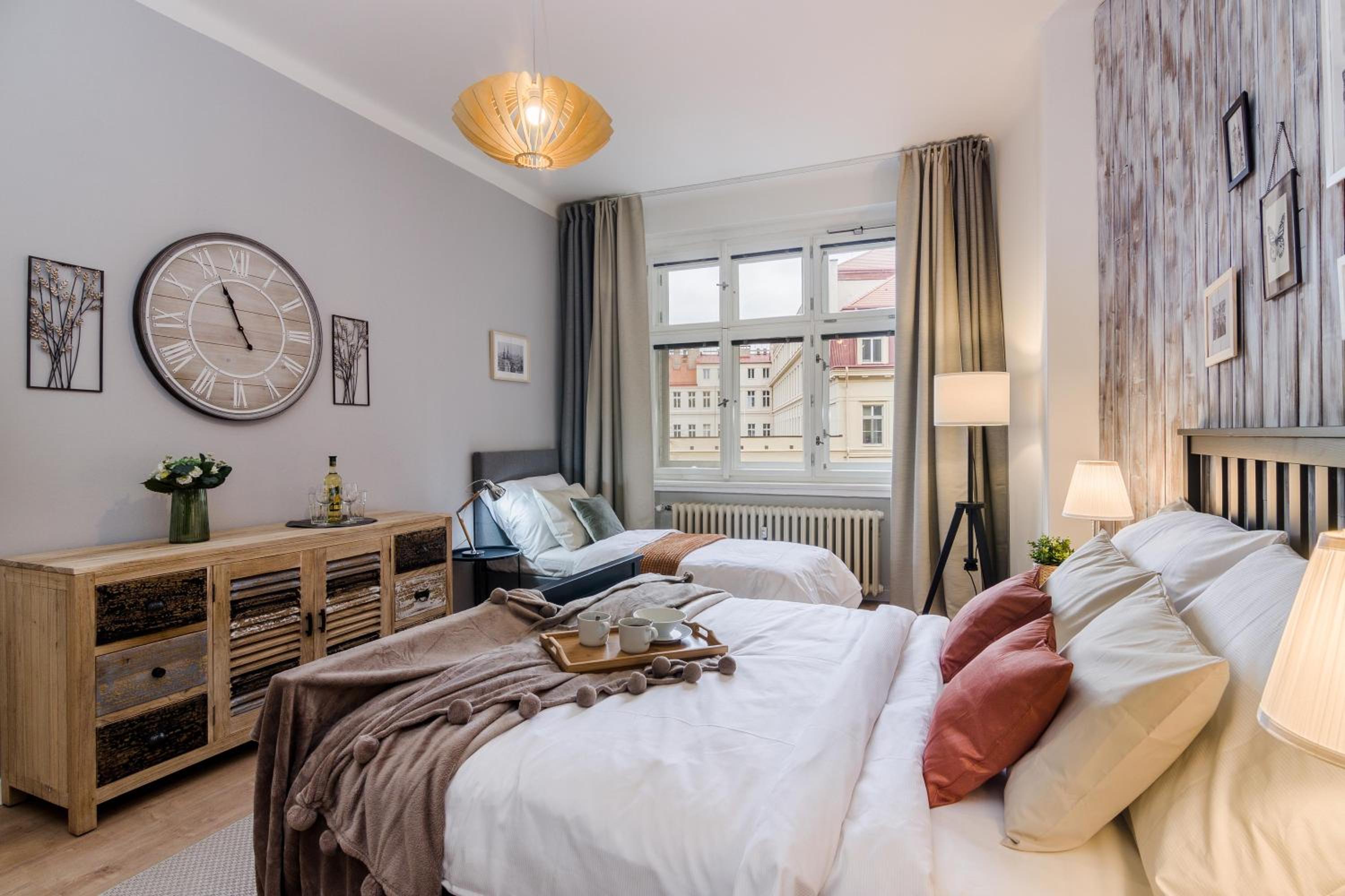 APT in Prague Charles Bridge 1km by Michal&Friends