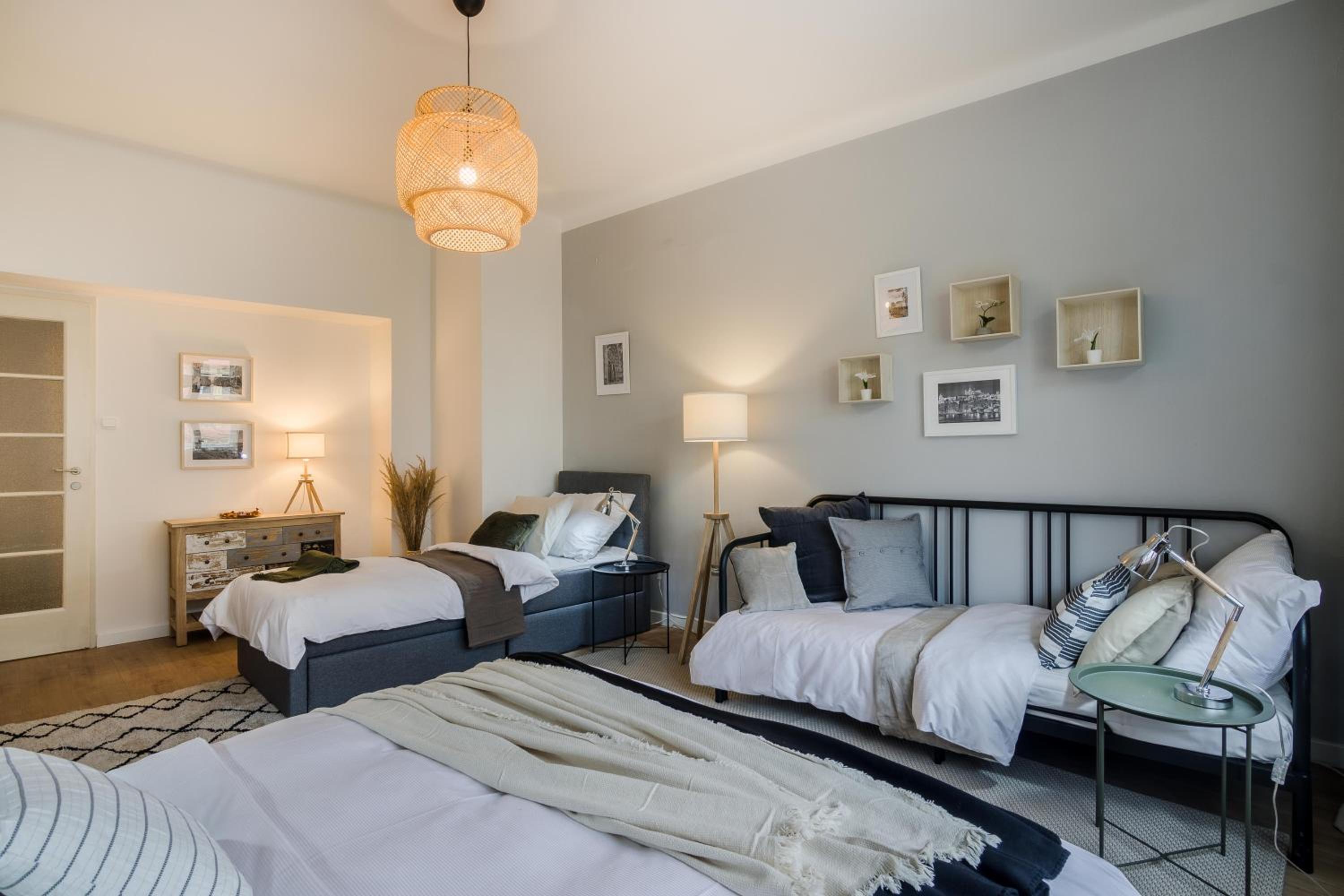 APT in Prague Charles Bridge 1km by Michal&Friends