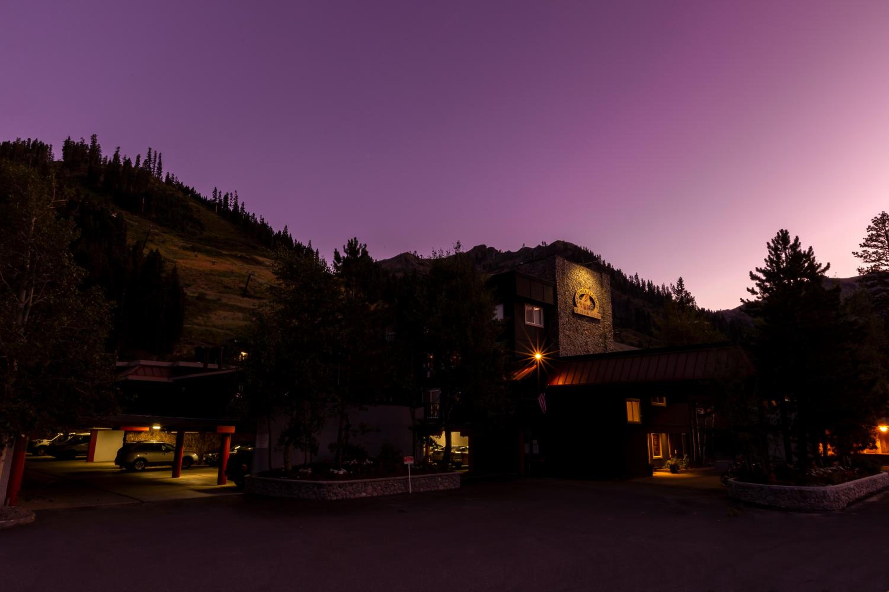 Red Wolf Lodge at Olympic Valley
