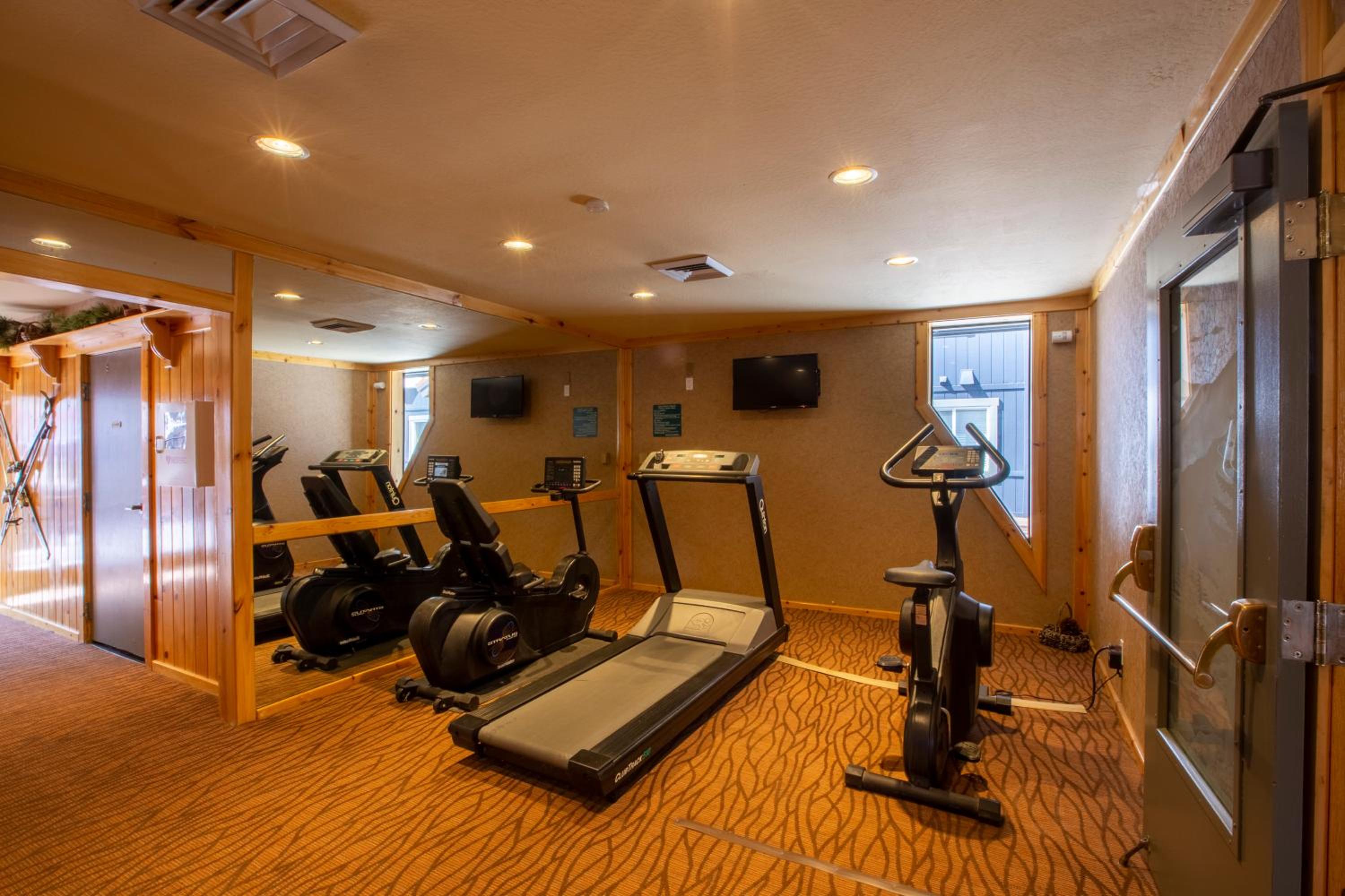 Red Wolf Lodge at Olympic Valley