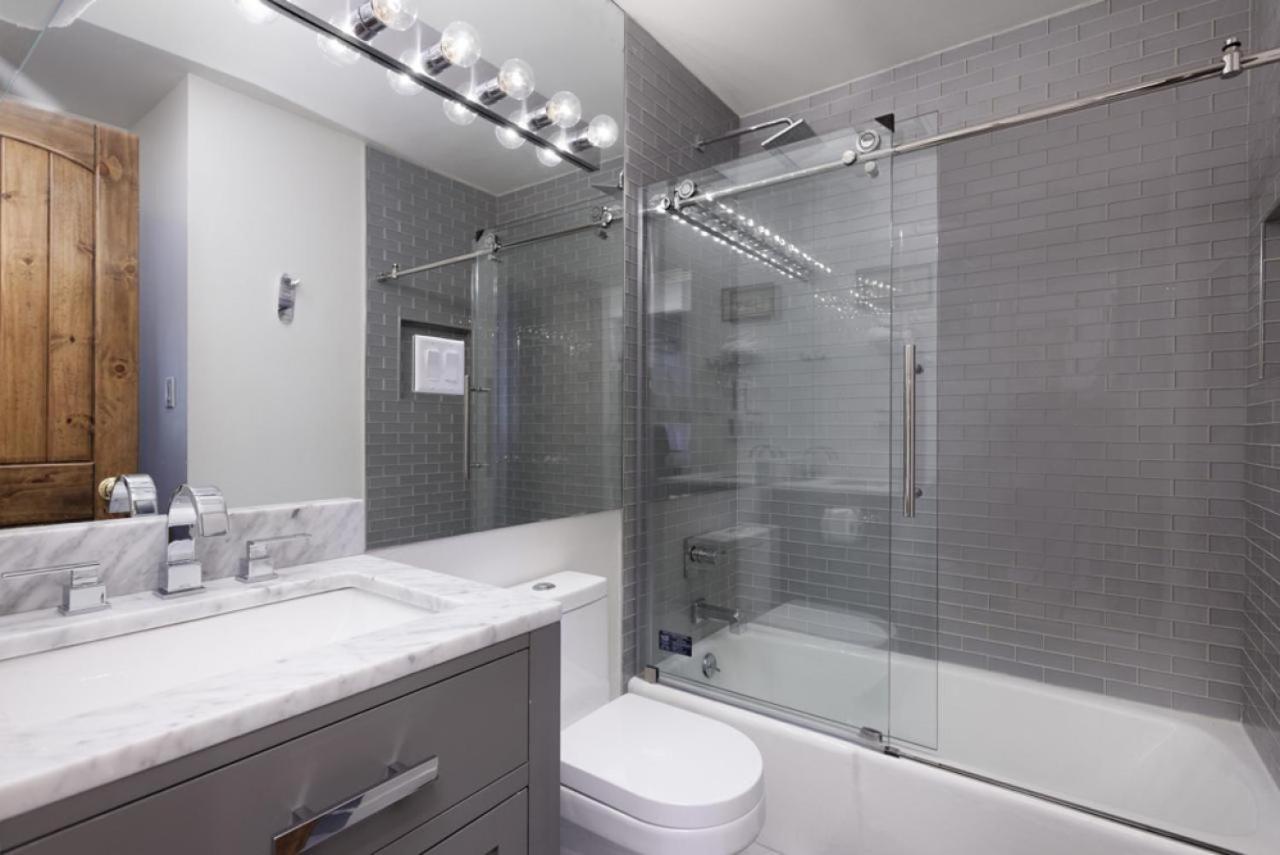 Chateau Snow Unit 202, Renovated Condo with Great Natural Light, Excellent Location view 4