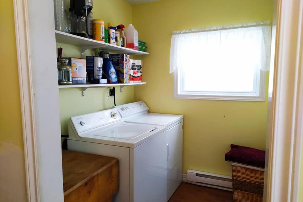 Private Gem In Ferryland Stunning View!