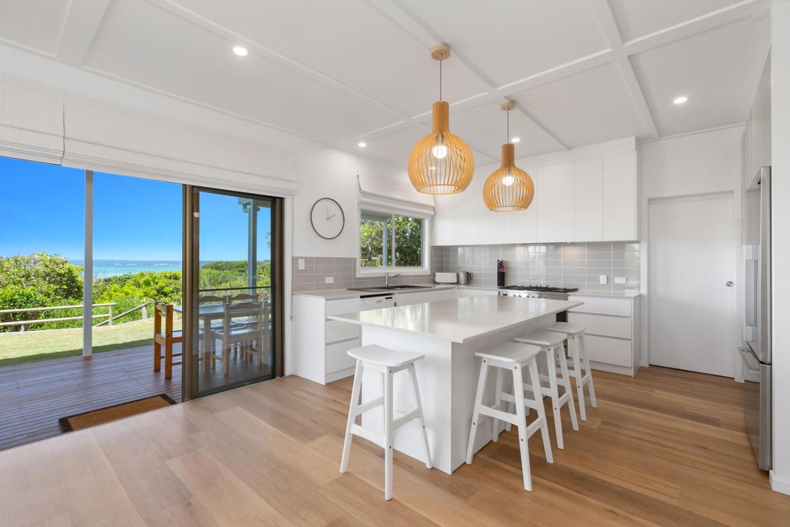Sandpiper Beachfront House - Hastings Point