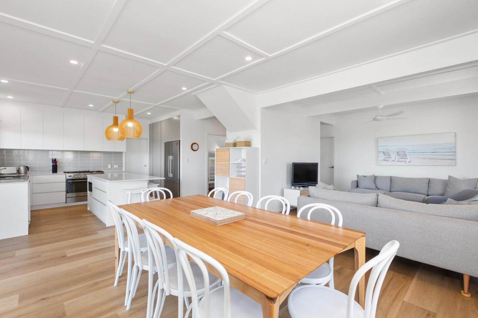 Sandpiper Beachfront House - Hastings Point