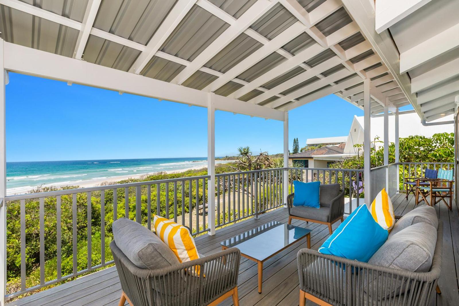 Sandpiper Beachfront House - Hastings Point