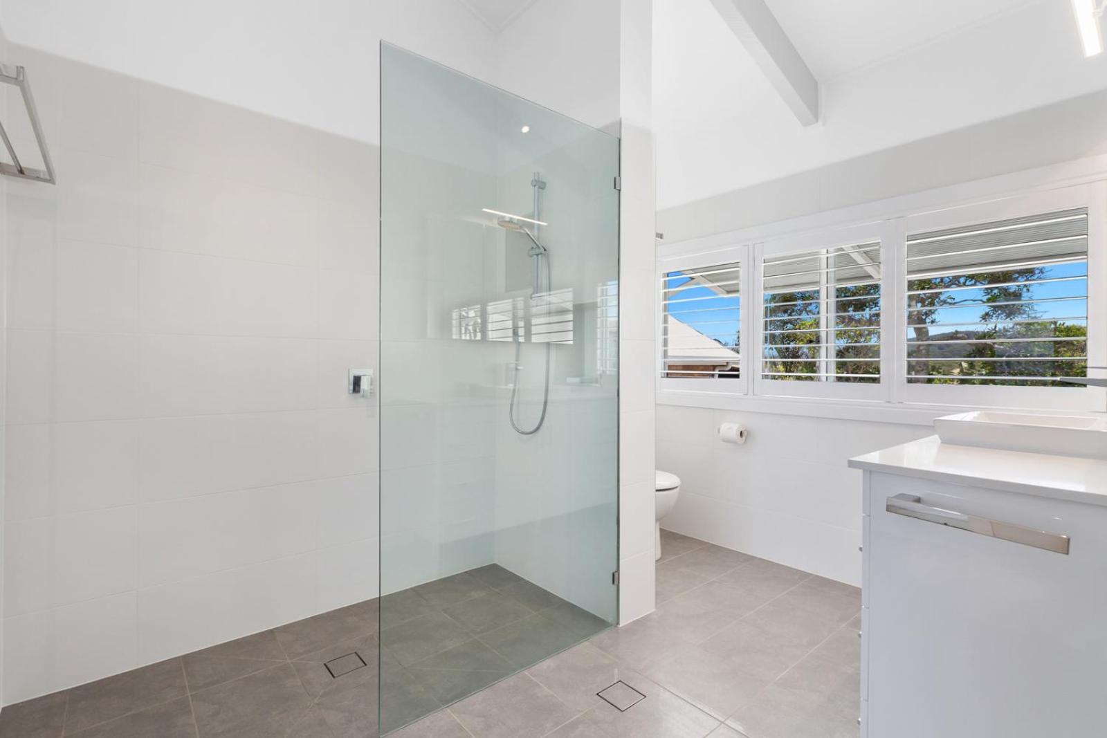 Sandpiper Beachfront House - Hastings Point
