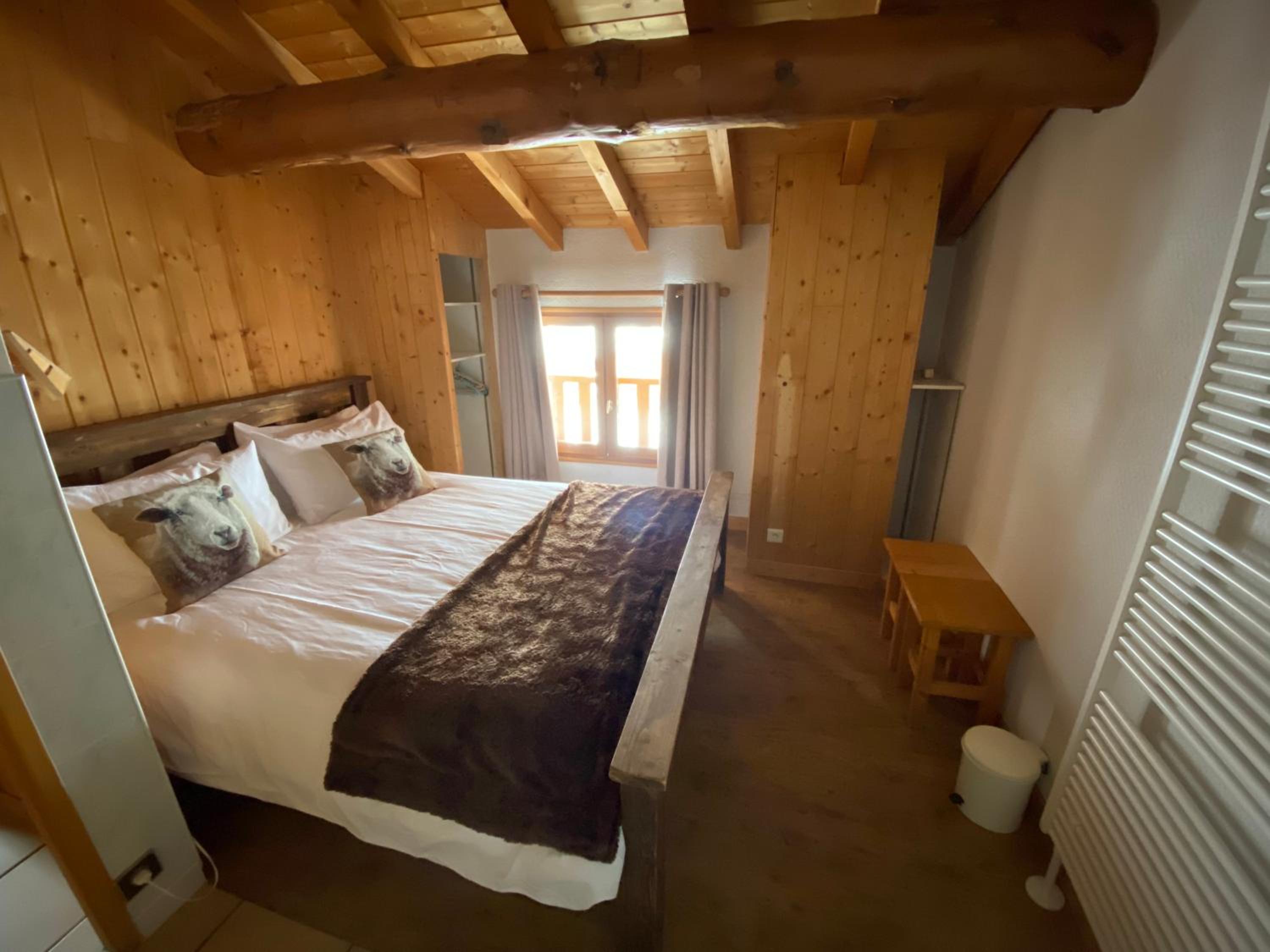 Monster Chalets