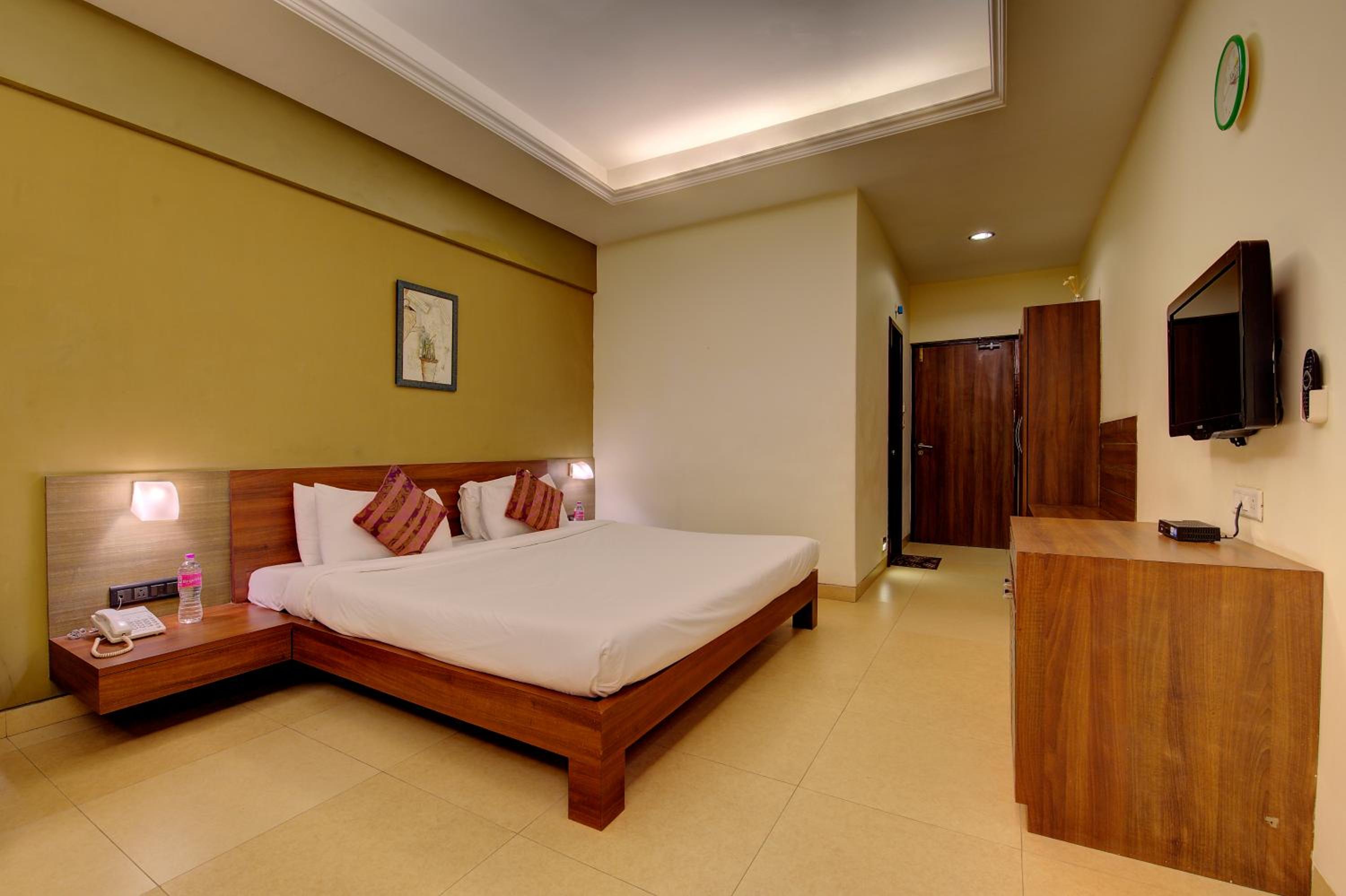 Khanvel Resort