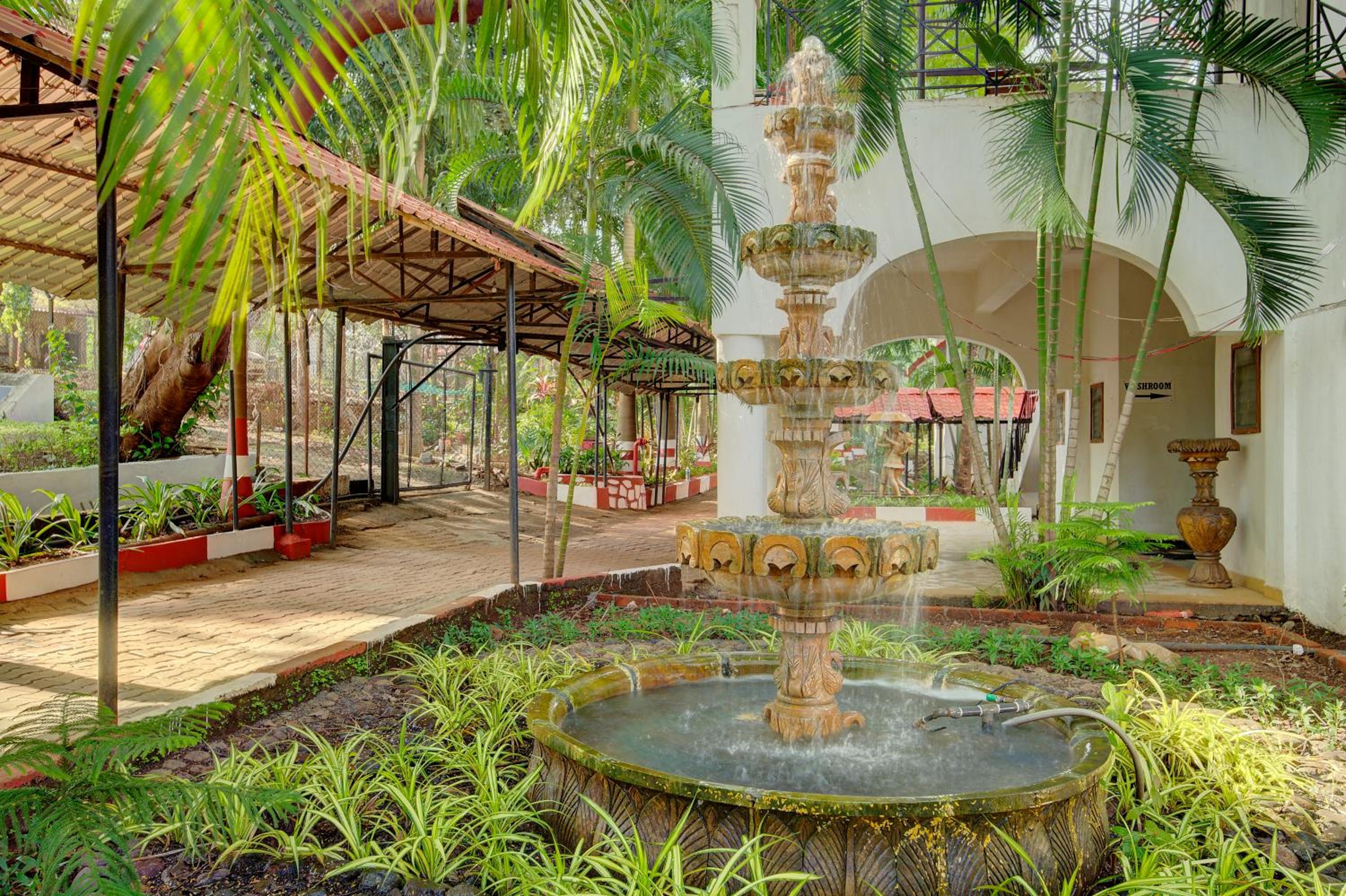 Khanvel Resort