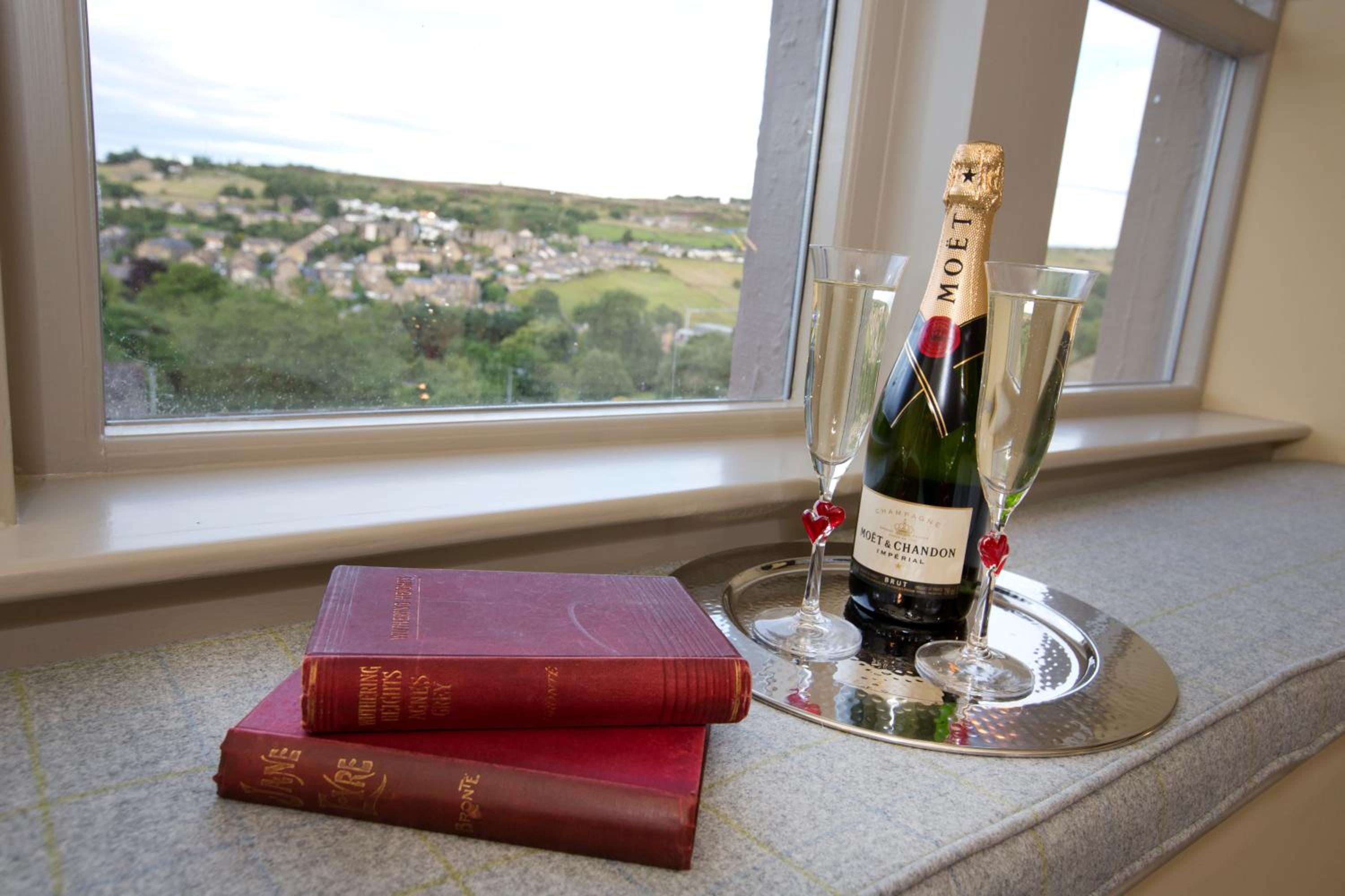 The Fleece Inn view 3