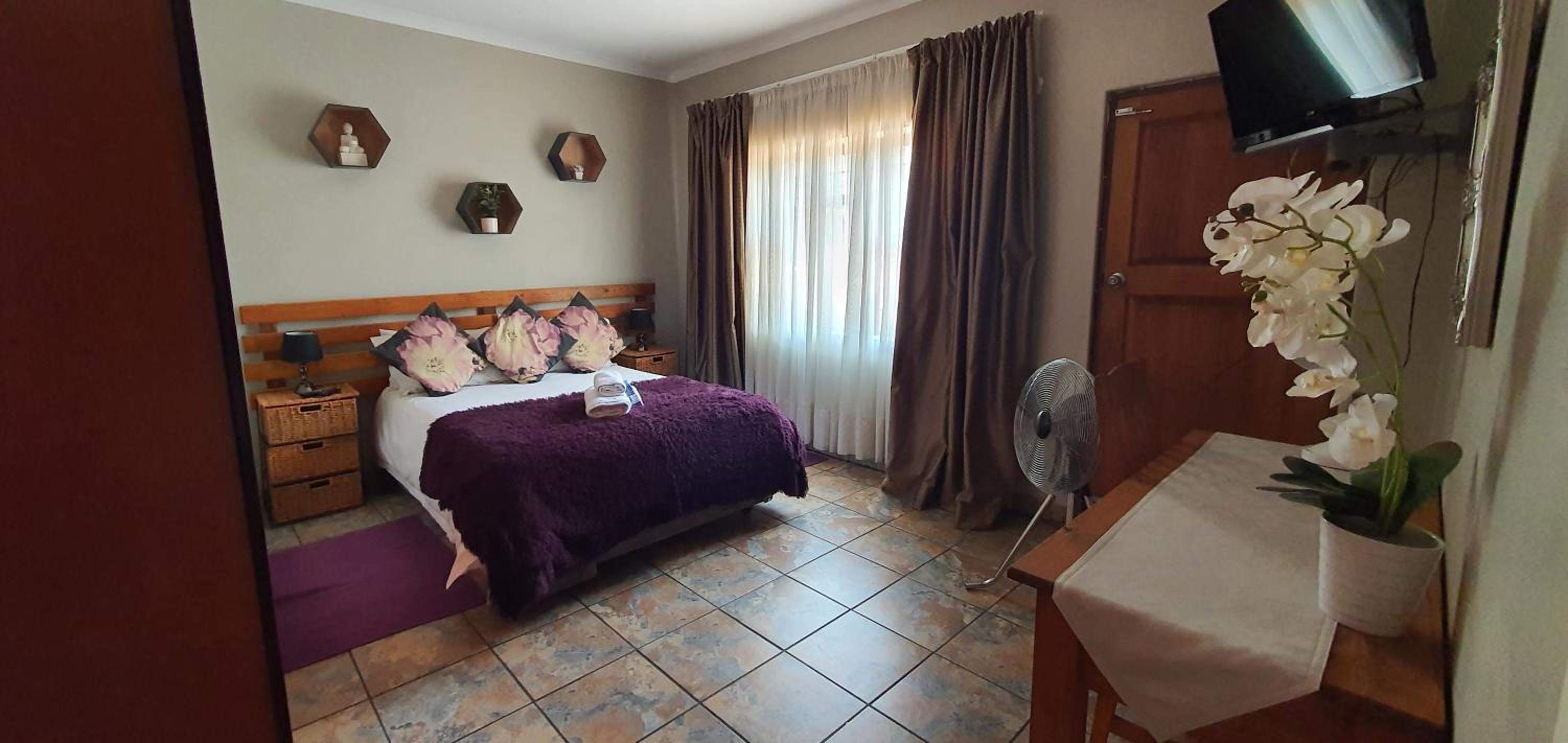 Aero Lodge Guest House view 4