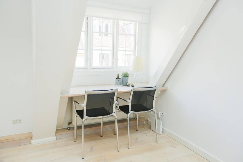 Exclusive and central - Private roof top terrace! view 4