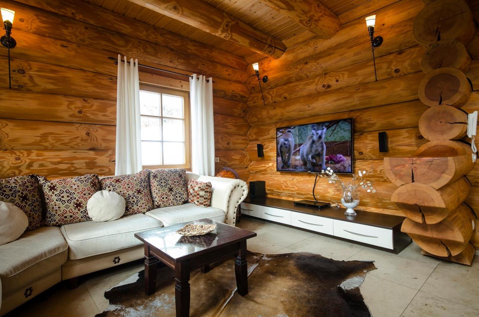 Luxus-Ferienhaus Blockhaus Chalet Nr 1 Toplage am Feldberg mit Sauna, Outdoor-Hottub, Kamin auf 1300m üM
