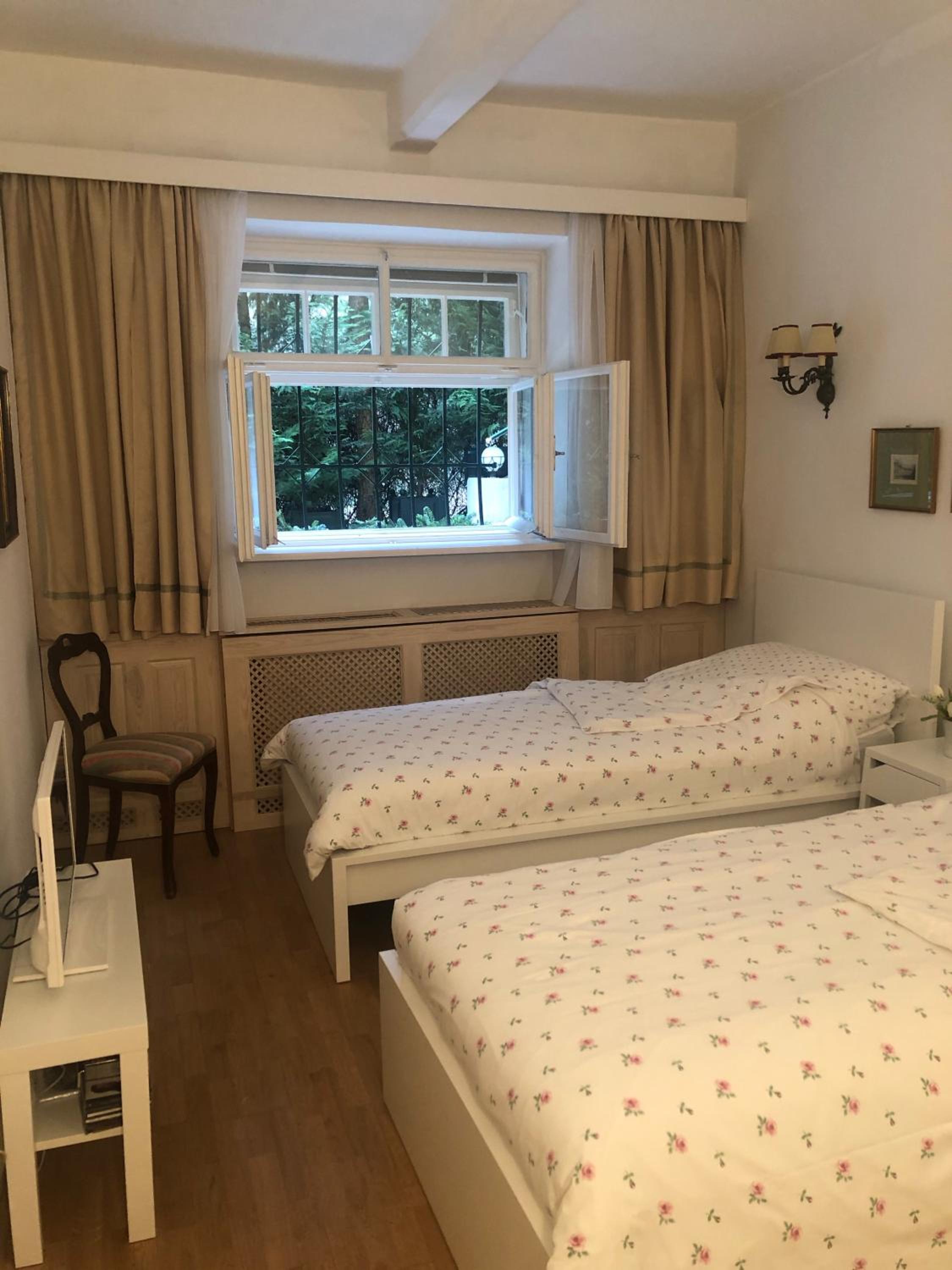 Exquisites Gartenapartment in eleganter Jugendstilvilla