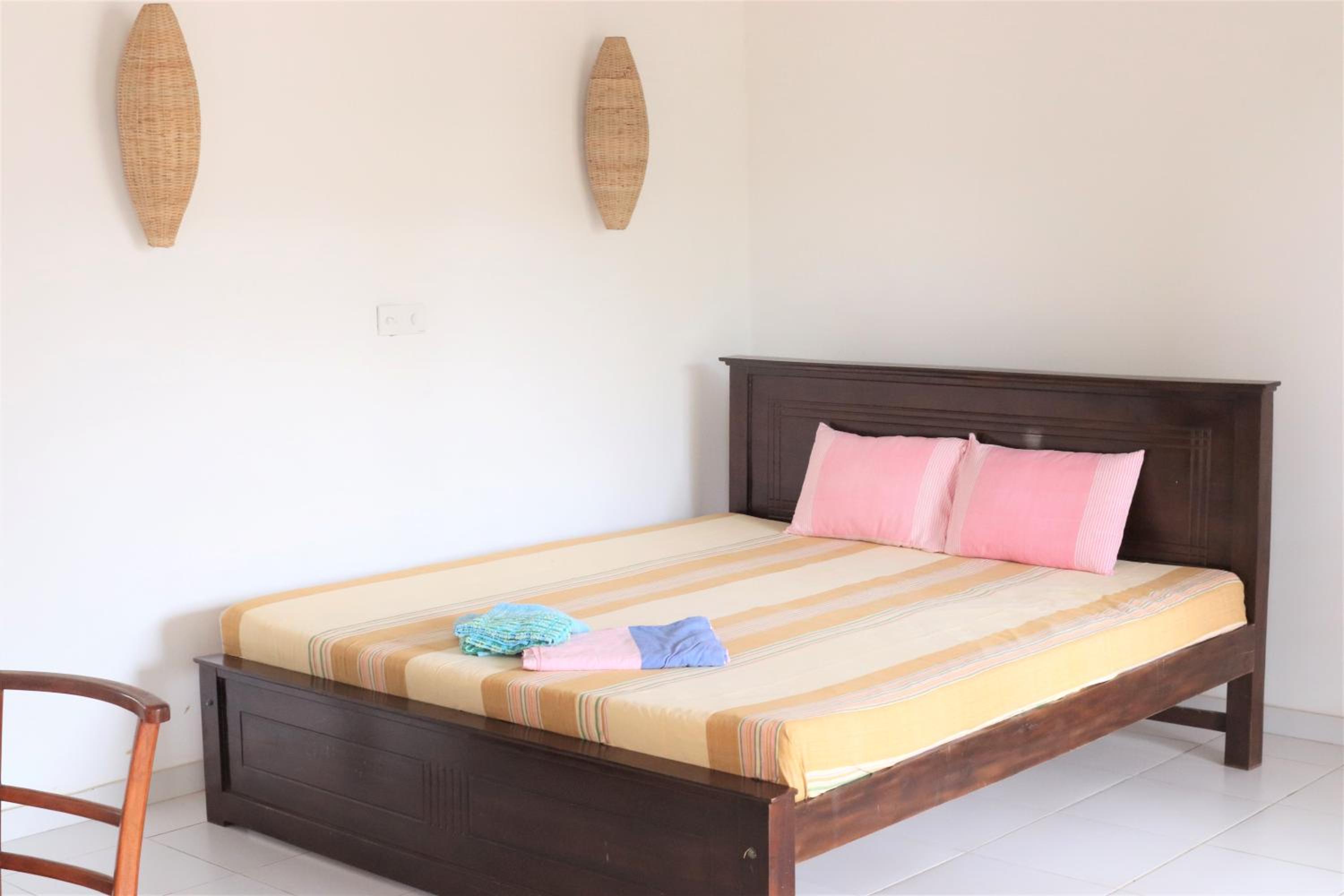 Long Beach Guest House