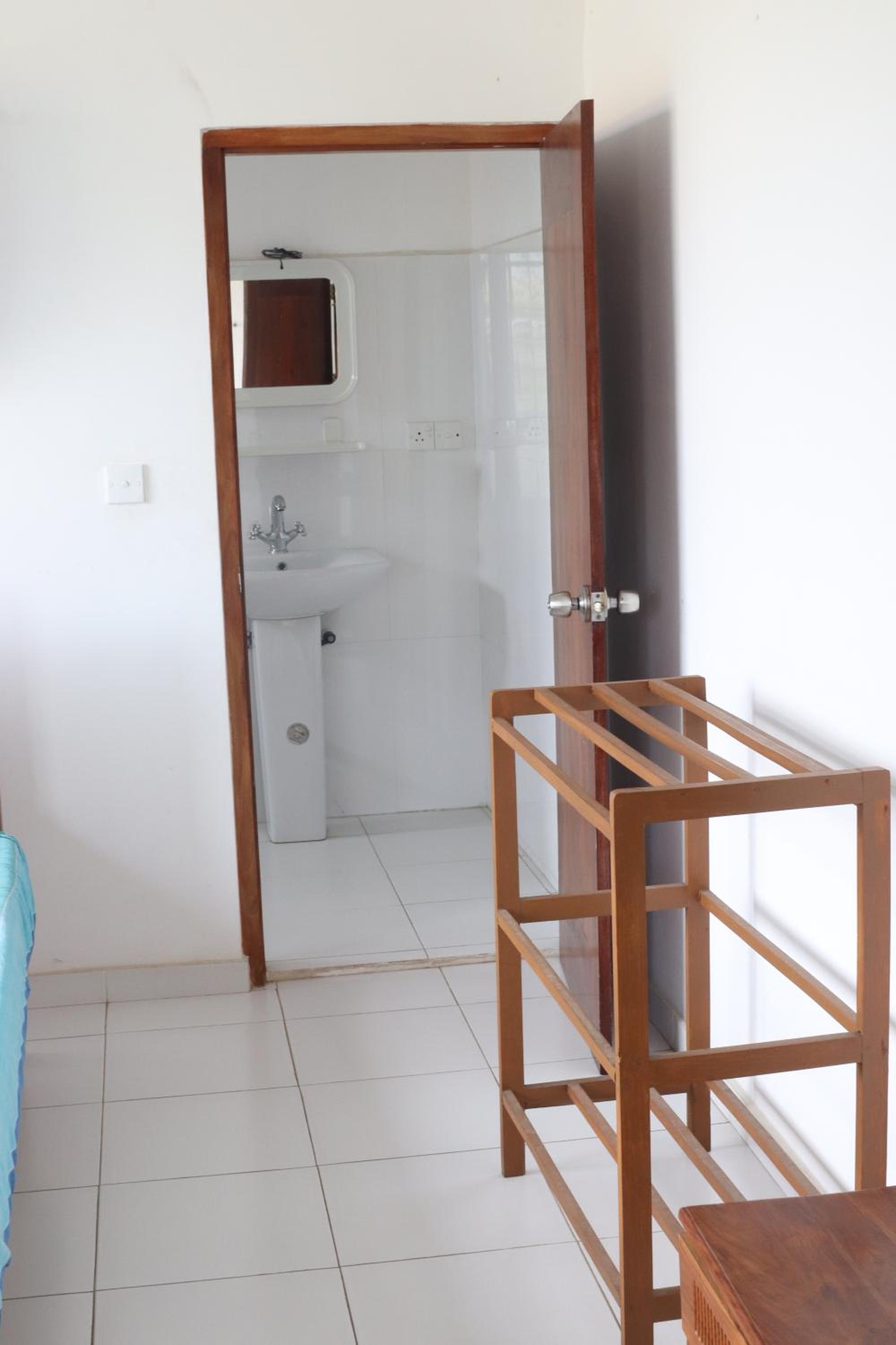 Long Beach Guest House