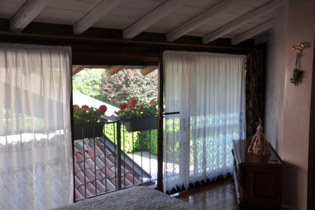 la casa rossa nel bosco view 4