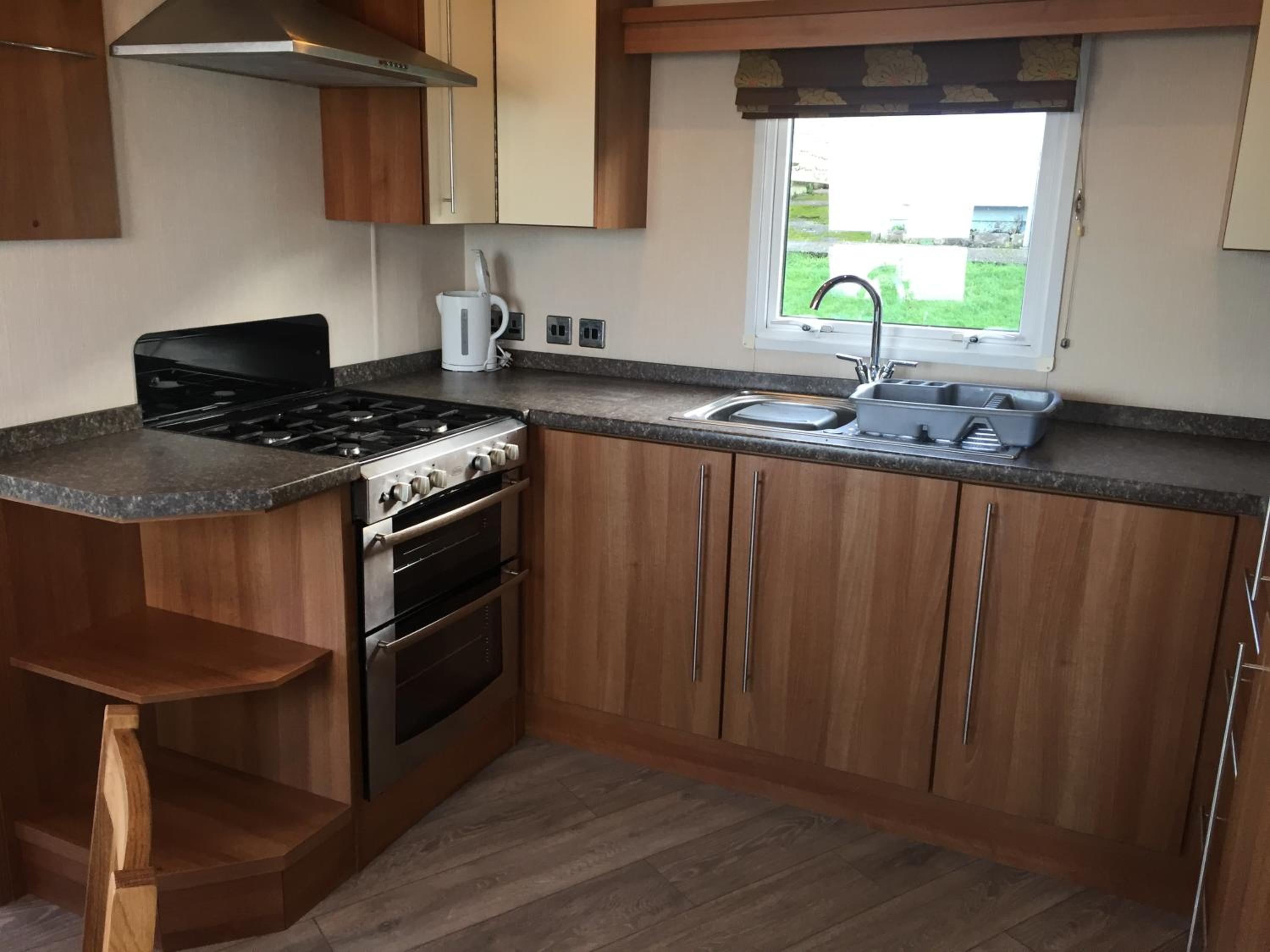 Pet Friendly 'Instow' Caravan with Sea Views view 3