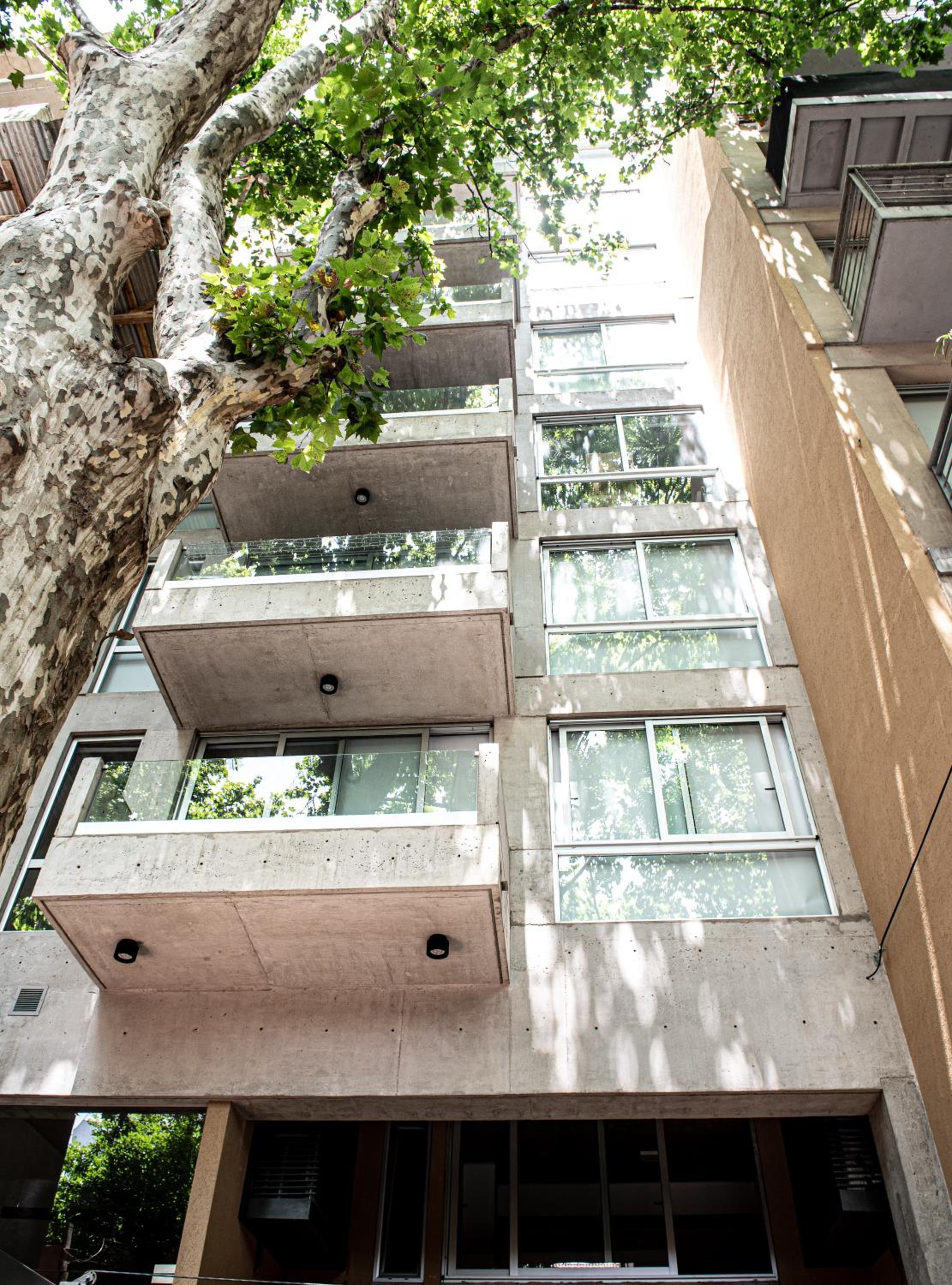 Moderno departamento con TV reversible - By BUMEN