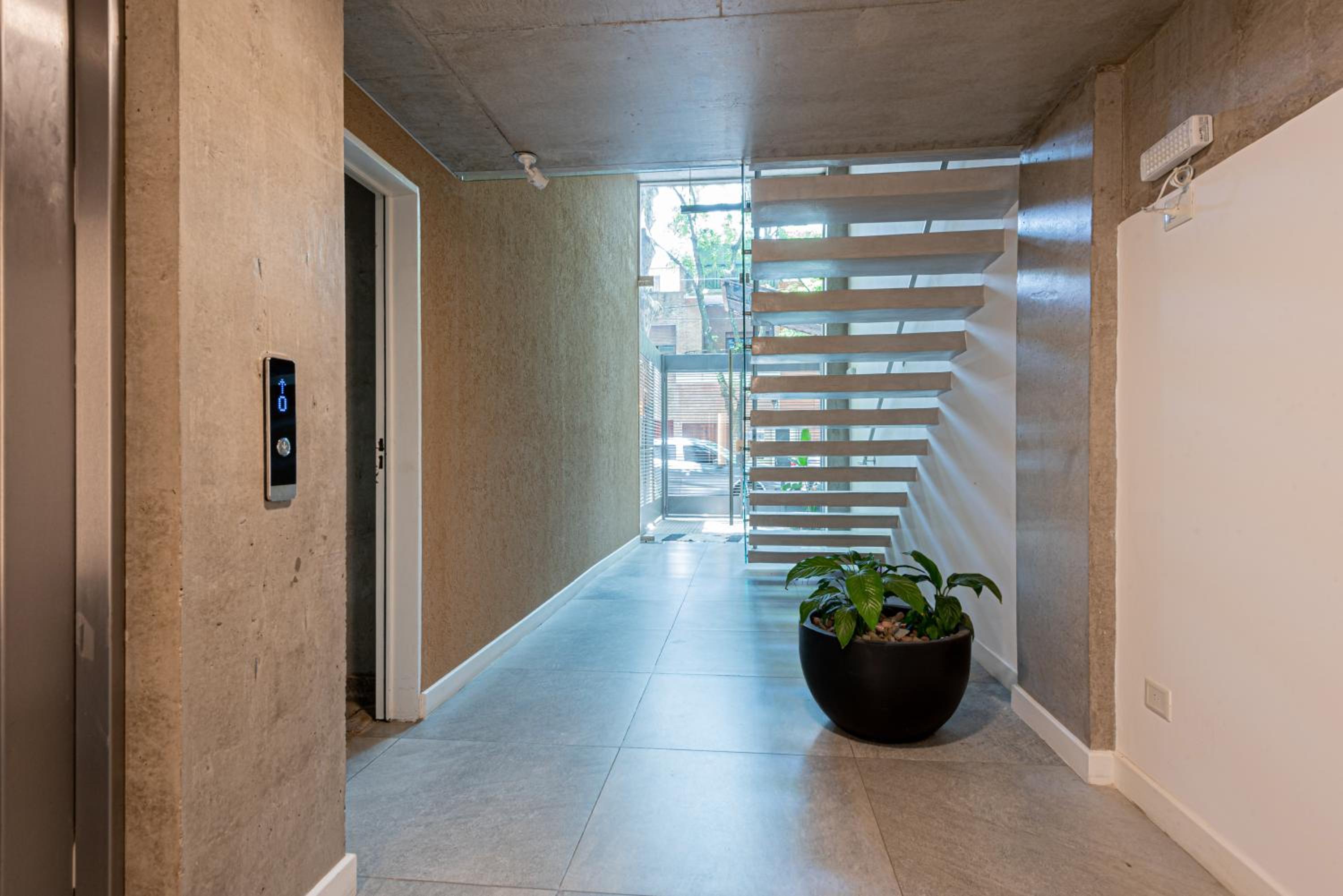 Moderno departamento con TV reversible - By BUMEN