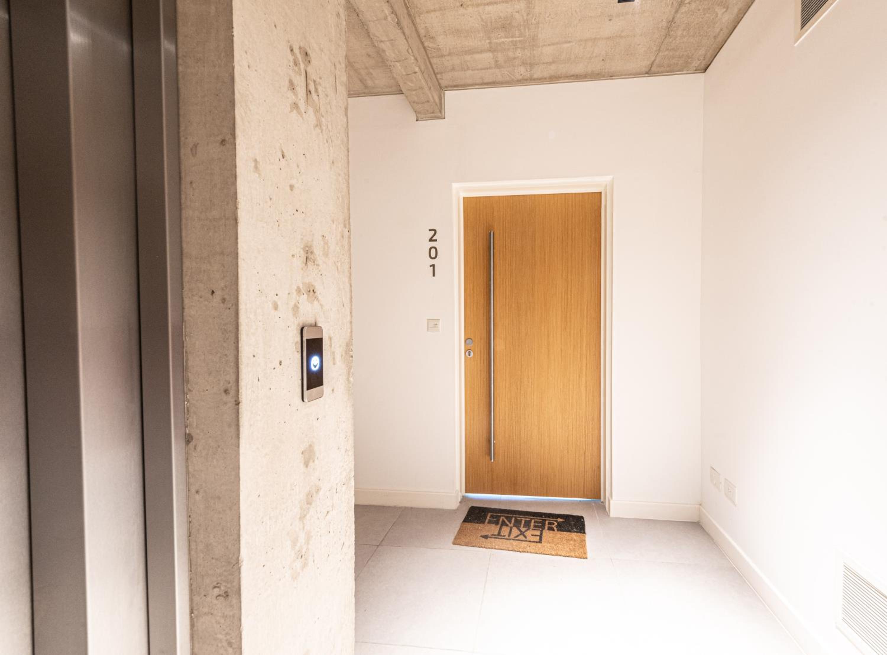 Moderno departamento con TV reversible - By BUMEN